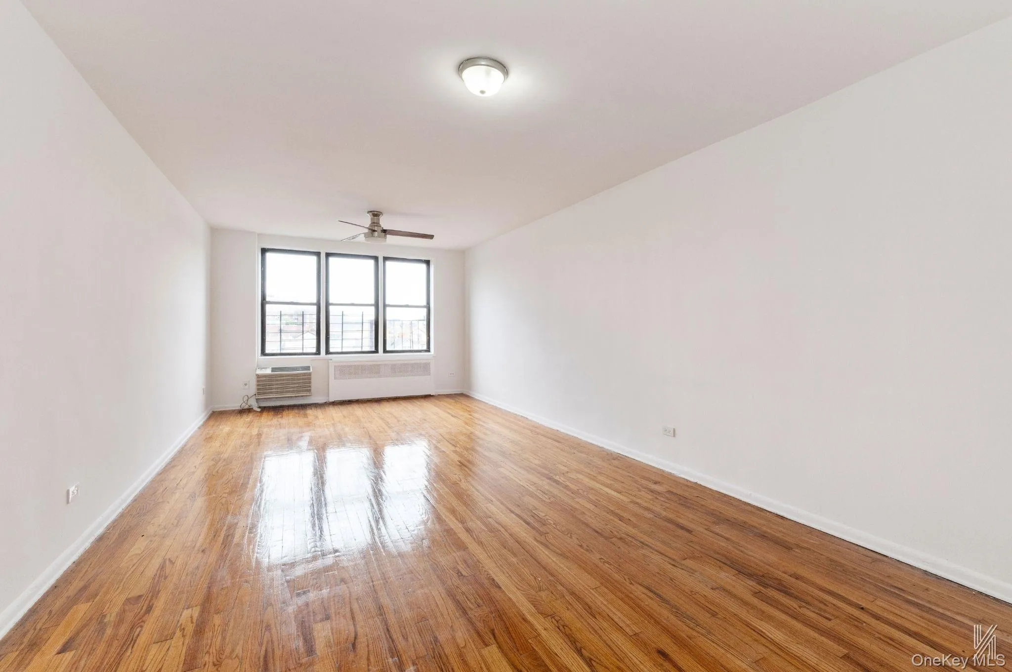 41-42 73rd Street, New York, NY, 2 Bedrooms Bedrooms, 5 Rooms Rooms,2 BathroomsBathrooms,Residential,For Rent,73rd,0,1024704 41-42 73rd Street, New York, NY, 2 Bedrooms Bedrooms, 5 Rooms Rooms,2 BathroomsBathrooms,Residential,For Rent,73rd,0,1024704