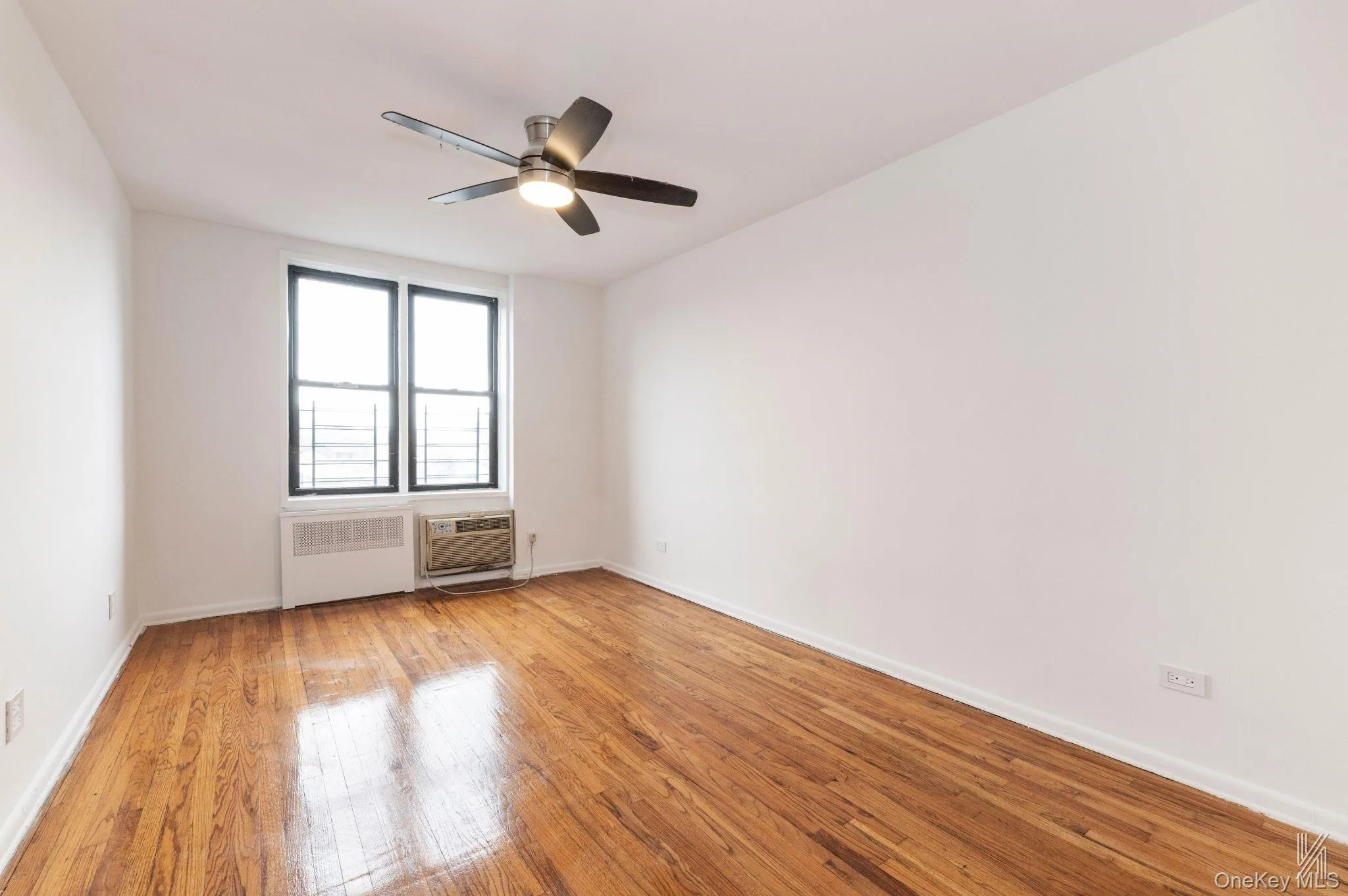 41-42 73rd Street, New York, NY, 2 Bedrooms Bedrooms, 5 Rooms Rooms,2 BathroomsBathrooms,Residential,For Rent,73rd,0,1024704 41-42 73rd Street, New York, NY, 2 Bedrooms Bedrooms, 5 Rooms Rooms,2 BathroomsBathrooms,Residential,For Rent,73rd,0,1024704
