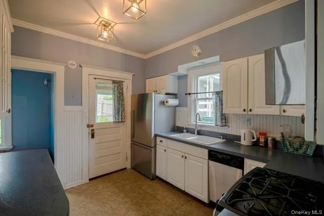 957 Columbia Street, Hudson, NY, 3 Bedrooms Bedrooms, 7 Rooms Rooms,1 BathroomBathrooms,Residential,For Rent,Columbia,0,1024705 957 Columbia Street, Hudson, NY, 3 Bedrooms Bedrooms, 7 Rooms Rooms,1 BathroomBathrooms,Residential,For Rent,Columbia,0,1024705