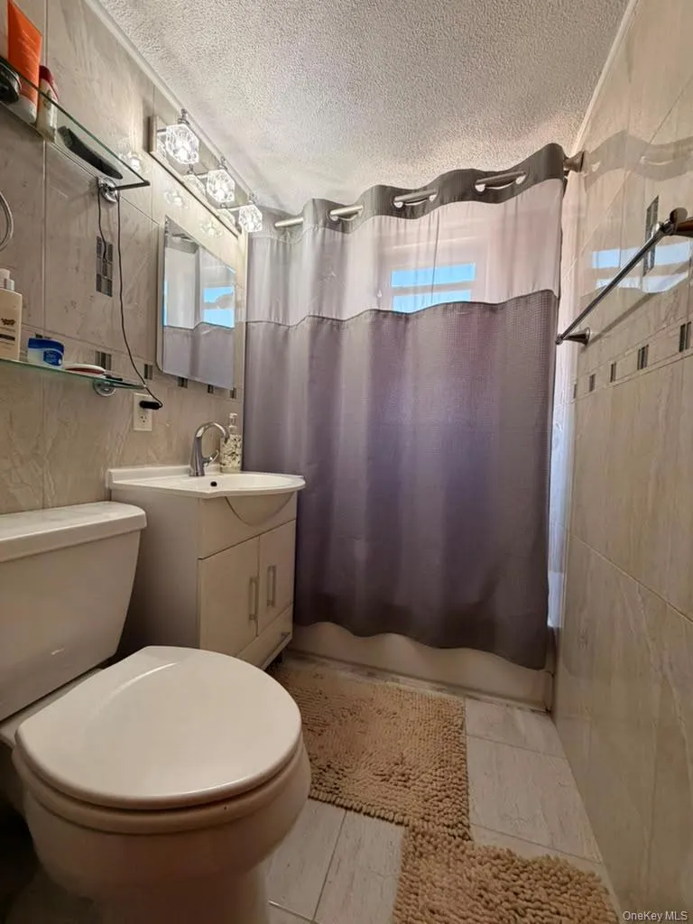 61-35 98th St, New York, NY, 2 Bedrooms Bedrooms, 4 Rooms Rooms,1 BathroomBathrooms,Residential,For Rent,98th St,0,1024715 61-35 98th St, New York, NY, 2 Bedrooms Bedrooms, 4 Rooms Rooms,1 BathroomBathrooms,Residential,For Rent,98th St,0,1024715