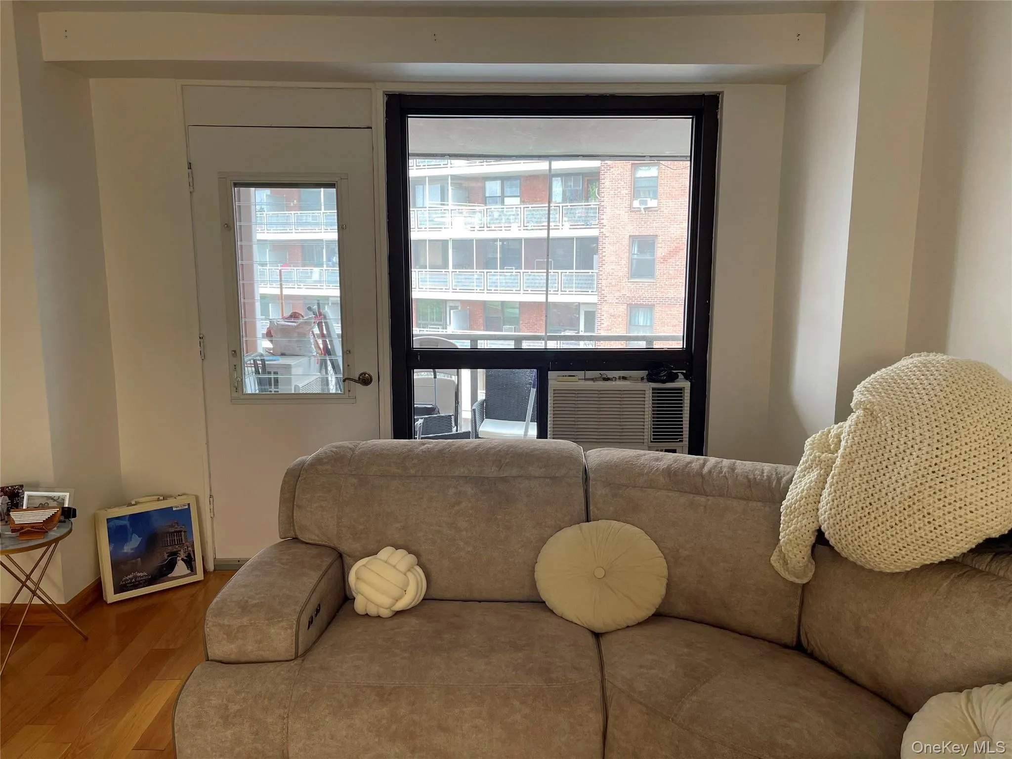 61-35 98th St, New York, NY, 2 Bedrooms Bedrooms, 4 Rooms Rooms,1 BathroomBathrooms,Residential,For Rent,98th St,0,1024715 61-35 98th St, New York, NY, 2 Bedrooms Bedrooms, 4 Rooms Rooms,1 BathroomBathrooms,Residential,For Rent,98th St,0,1024715