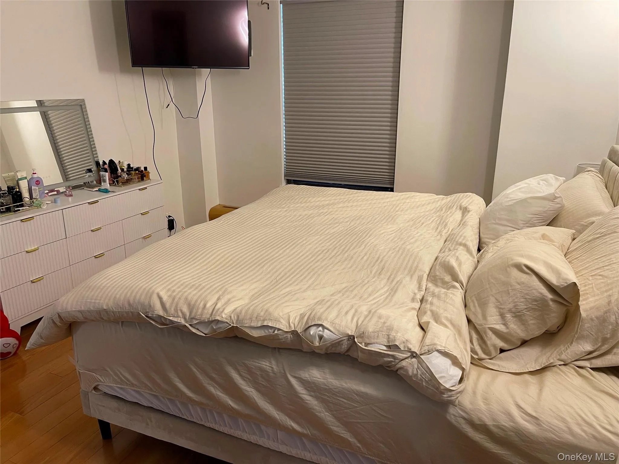 61-35 98th St, New York, NY, 2 Bedrooms Bedrooms, 4 Rooms Rooms,1 BathroomBathrooms,Residential,For Rent,98th St,0,1024715 61-35 98th St, New York, NY, 2 Bedrooms Bedrooms, 4 Rooms Rooms,1 BathroomBathrooms,Residential,For Rent,98th St,0,1024715