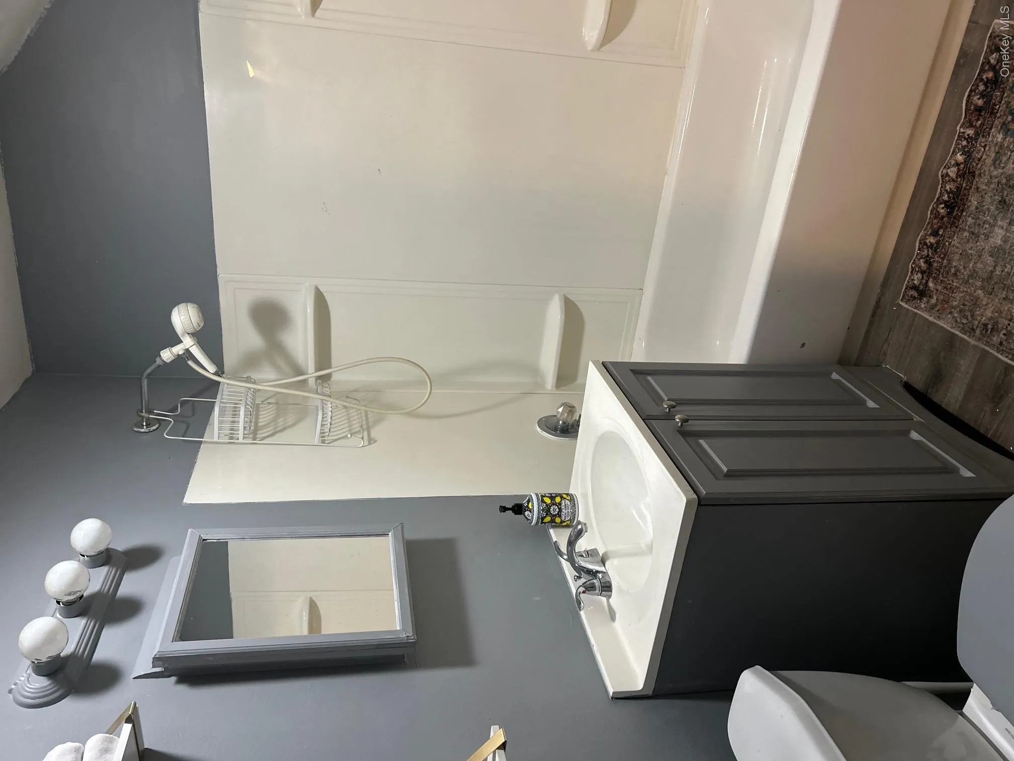 31 Brightwaters Drive, Brookhaven, NY, 1 Bedroom Bedrooms, 4 Rooms Rooms,1 BathroomBathrooms,Residential Lease,For Rent,Brightwaters,0,1024719 31 Brightwaters Drive, Brookhaven, NY, 1 Bedroom Bedrooms, 4 Rooms Rooms,1 BathroomBathrooms,Residential Lease,For Rent,Brightwaters,0,1024719