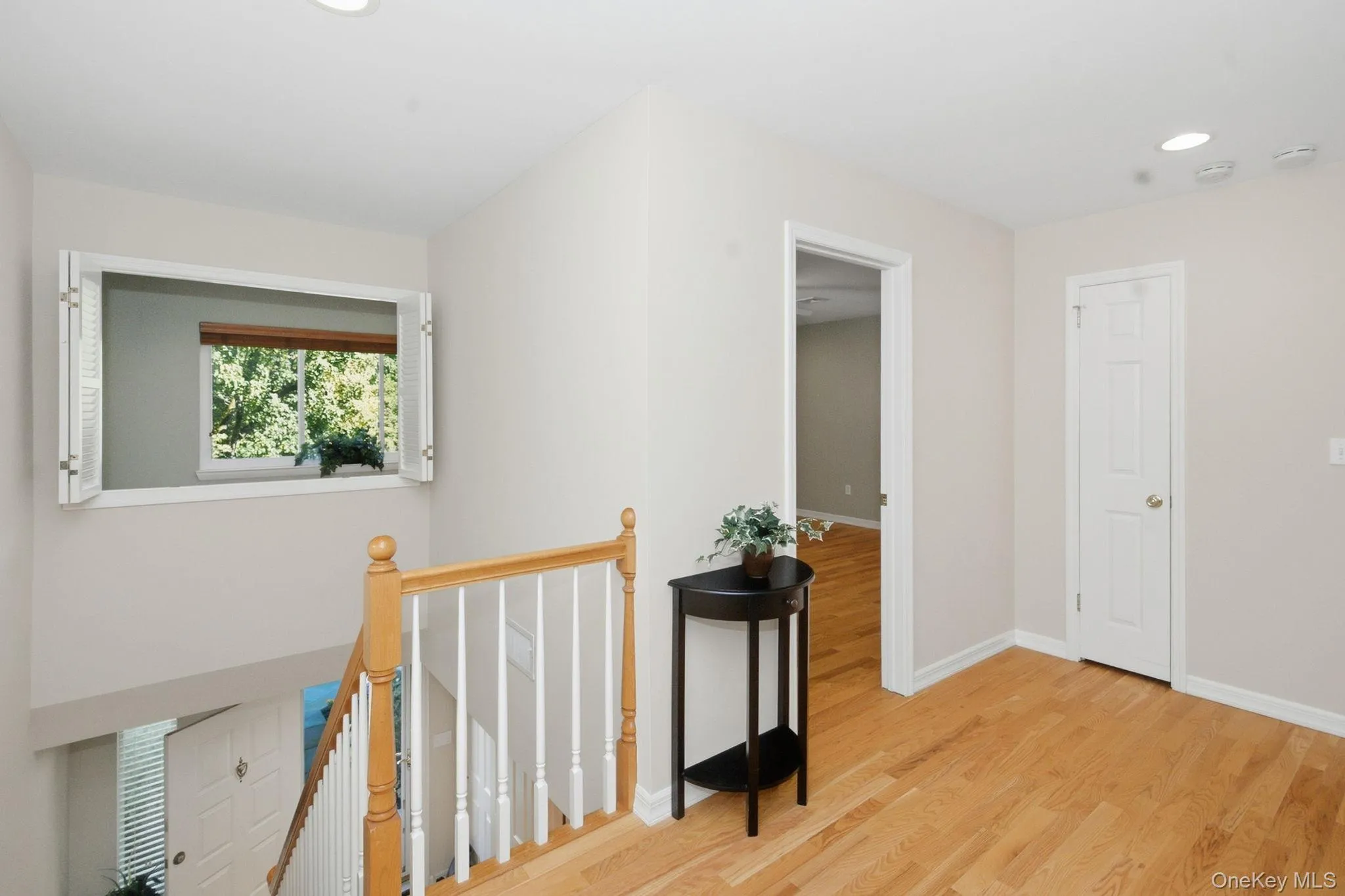 Second-floor landing connects the bedrooms and baths while maintaining an open feel. Second-floor landing connects the bedrooms and baths while maintaining an open feel.