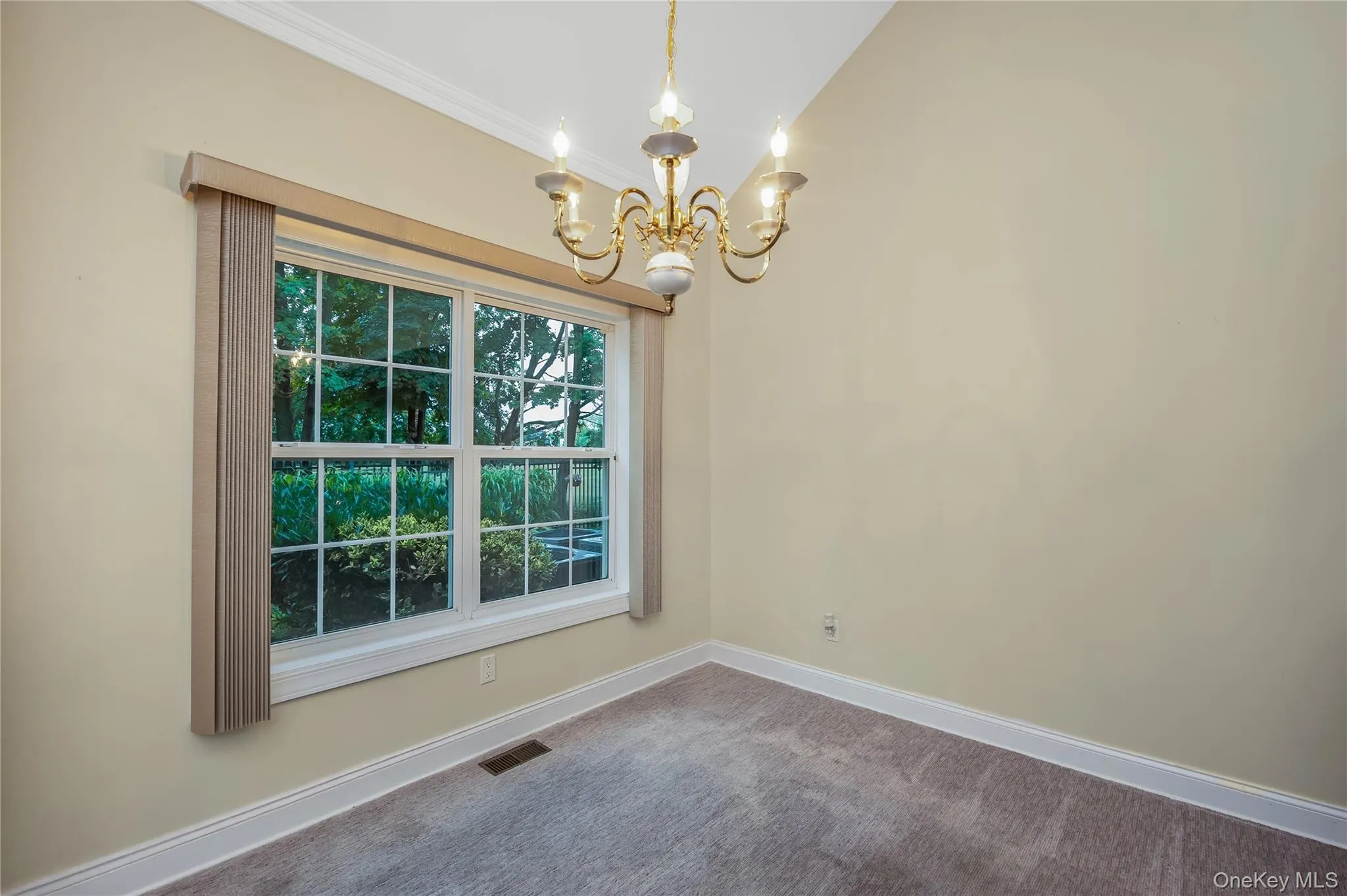 149 Maya Circle, Islip, NY, 2 Bedrooms Bedrooms, 5 Rooms Rooms,2 BathroomsBathrooms,Residential,For Rent,Maya,0,1024735 149 Maya Circle, Islip, NY, 2 Bedrooms Bedrooms, 5 Rooms Rooms,2 BathroomsBathrooms,Residential,For Rent,Maya,0,1024735
