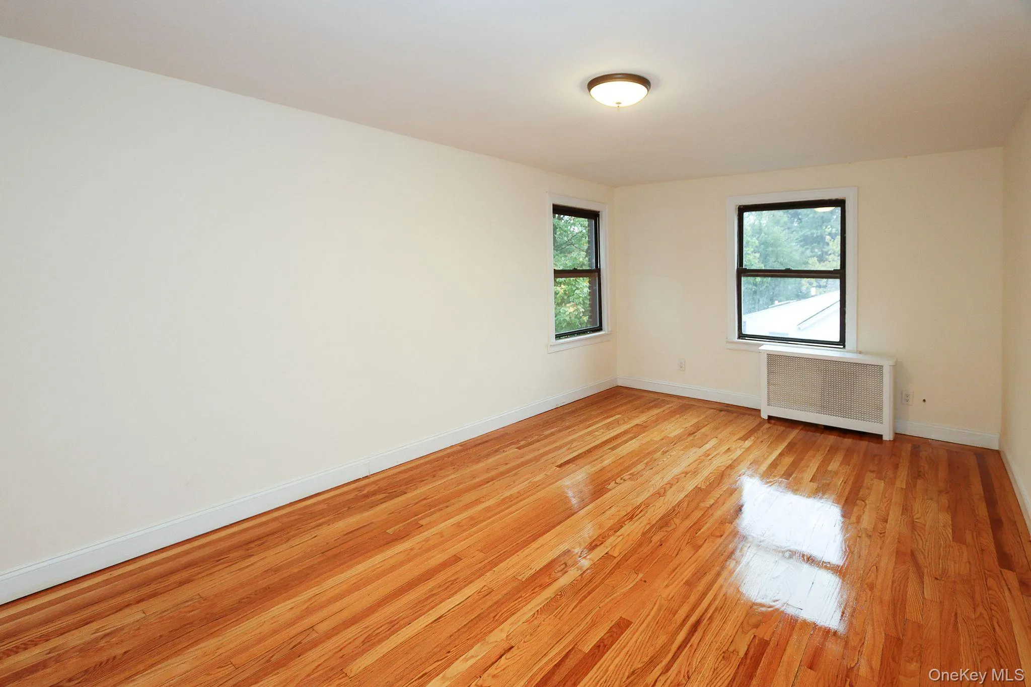 14 Beach Road, North Hempstead, NY, 2 Bedrooms Bedrooms, 4 Rooms Rooms,1 BathroomBathrooms,Residential Lease,For Rent,Beach,0,1024738 14 Beach Road, North Hempstead, NY, 2 Bedrooms Bedrooms, 4 Rooms Rooms,1 BathroomBathrooms,Residential Lease,For Rent,Beach,0,1024738