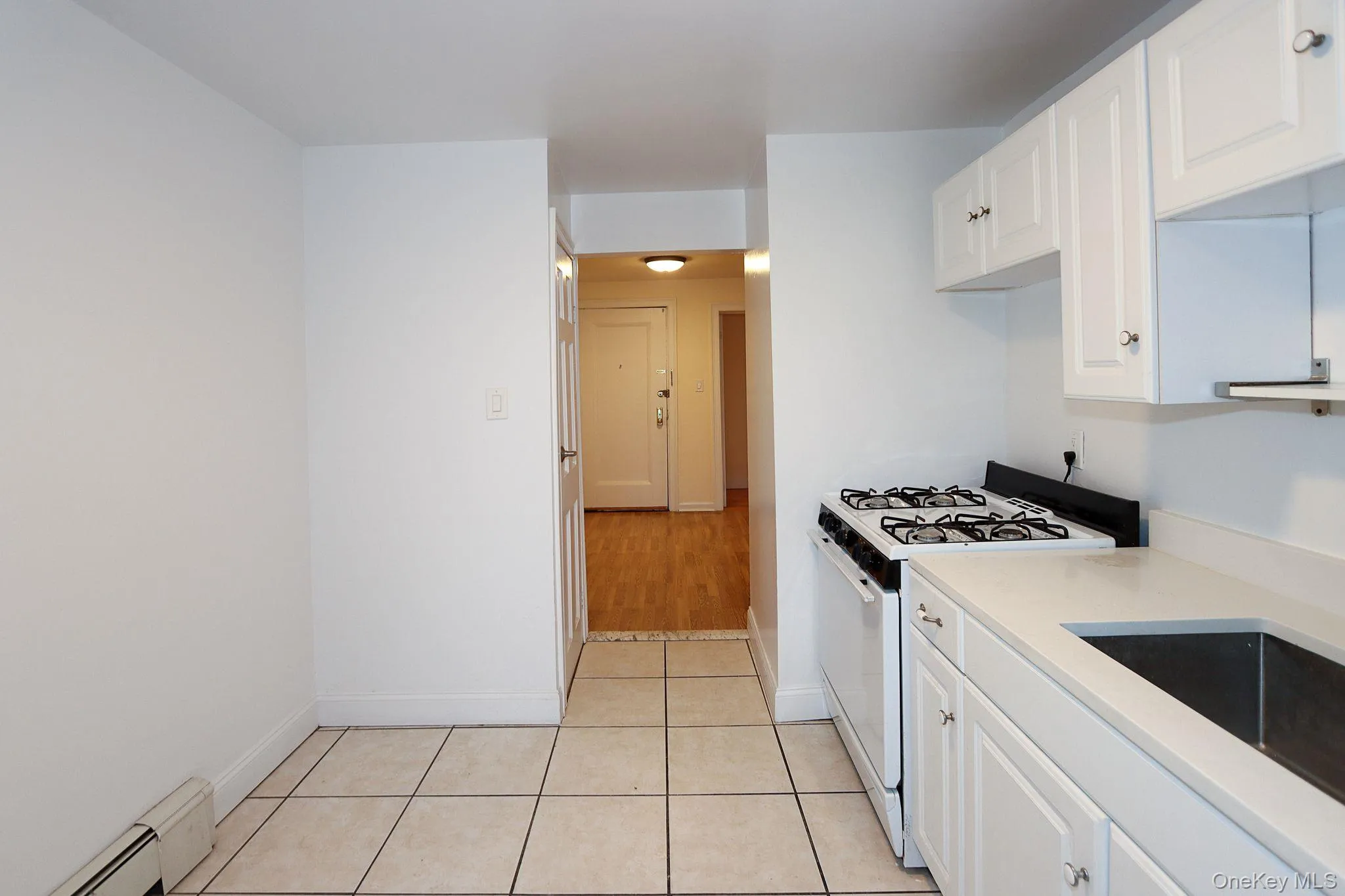 14 Beach Road, North Hempstead, NY, 2 Bedrooms Bedrooms, 4 Rooms Rooms,1 BathroomBathrooms,Residential Lease,For Rent,Beach,0,1024738 14 Beach Road, North Hempstead, NY, 2 Bedrooms Bedrooms, 4 Rooms Rooms,1 BathroomBathrooms,Residential Lease,For Rent,Beach,0,1024738