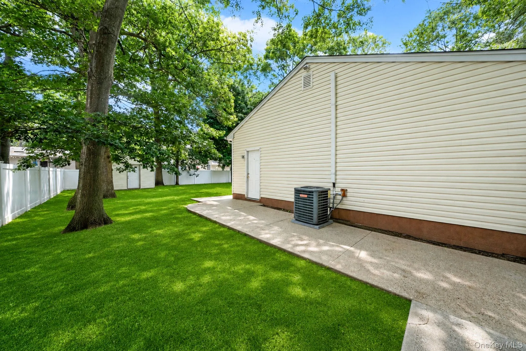 25 Heston Road, Brookhaven, NY, 4 Bedrooms Bedrooms, 8 Rooms Rooms,2 BathroomsBathrooms,Residential,For Rent,Heston,0,1024739 25 Heston Road, Brookhaven, NY, 4 Bedrooms Bedrooms, 8 Rooms Rooms,2 BathroomsBathrooms,Residential,For Rent,Heston,0,1024739