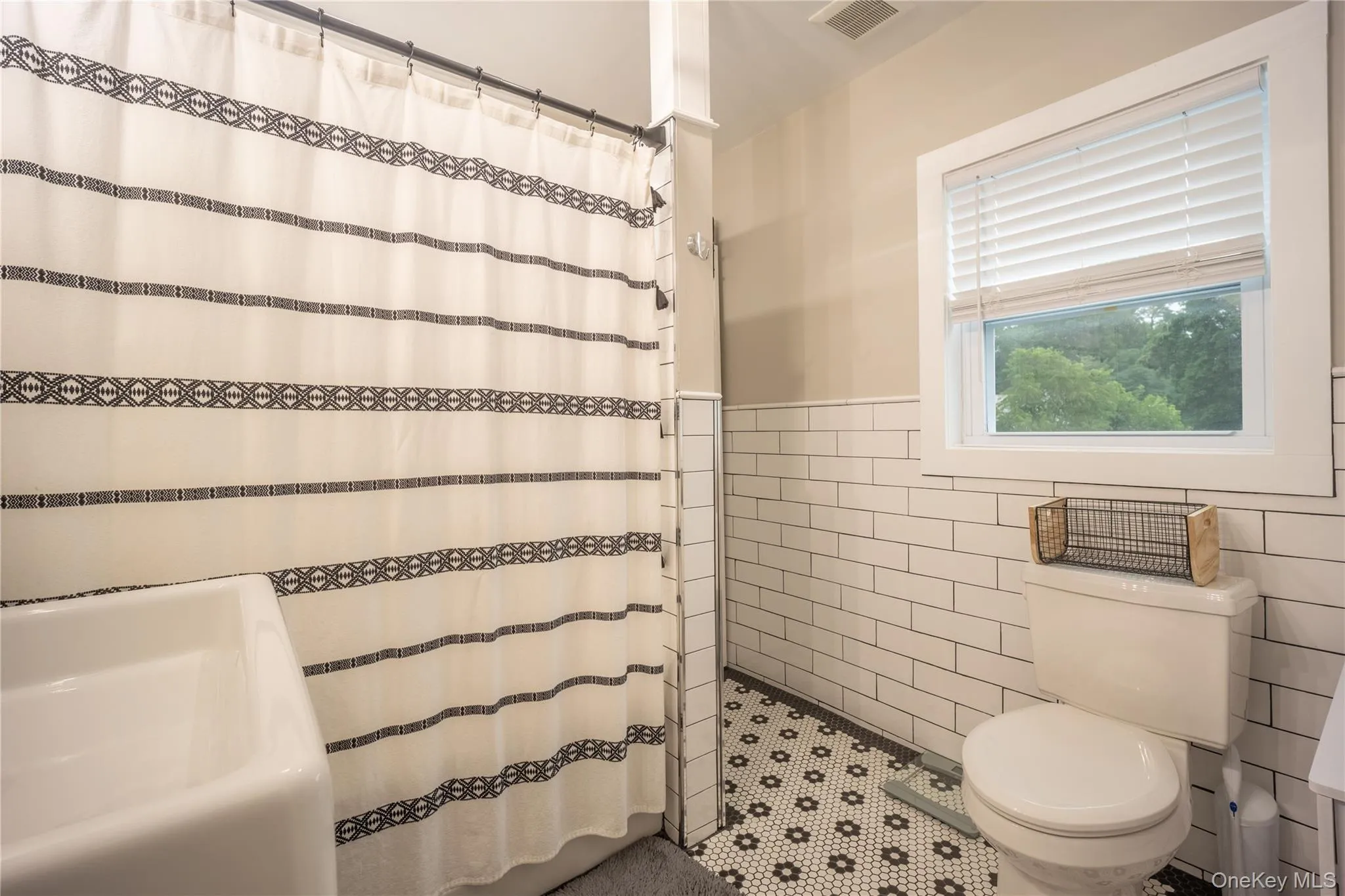40 Prospect Street, Wappinger, NY, 3 Bedrooms Bedrooms, 7 Rooms Rooms,1 BathroomBathrooms,Residential,For Rent,Prospect,0,1024748 40 Prospect Street, Wappinger, NY, 3 Bedrooms Bedrooms, 7 Rooms Rooms,1 BathroomBathrooms,Residential,For Rent,Prospect,0,1024748