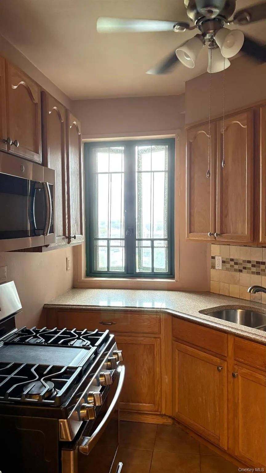 1969 Mc Graw Avenue, New York, NY, 2 Bedrooms Bedrooms, 3 Rooms Rooms,1 BathroomBathrooms,Residential,For Rent,Mc Graw,0,1024751 1969 Mc Graw Avenue, New York, NY, 2 Bedrooms Bedrooms, 3 Rooms Rooms,1 BathroomBathrooms,Residential,For Rent,Mc Graw,0,1024751