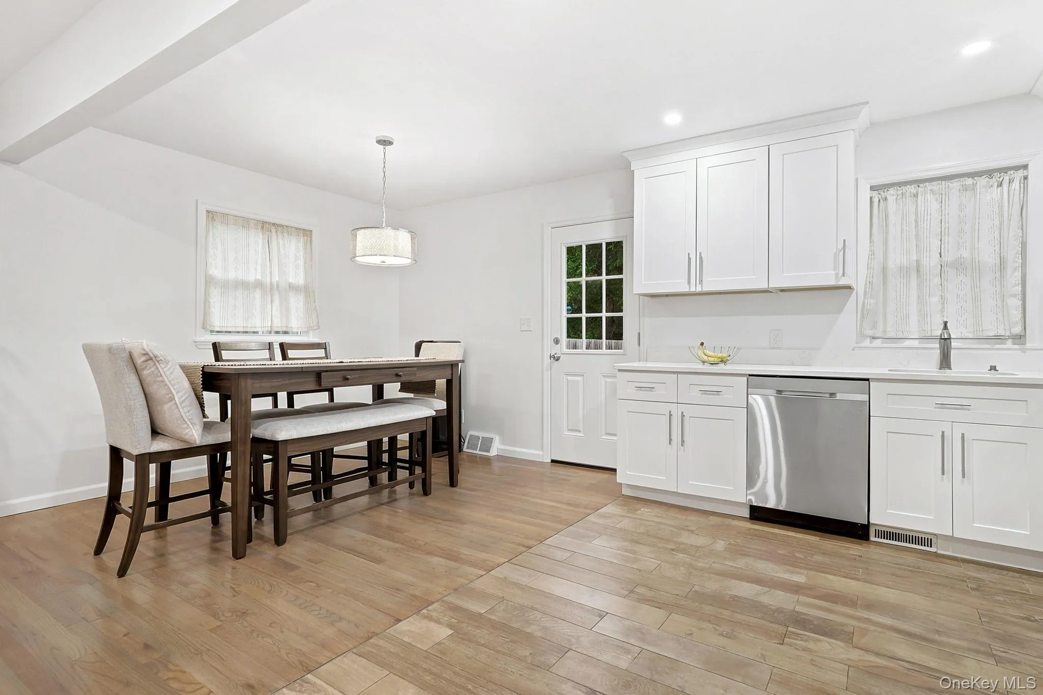 47 Riverview Drive, Fishkill, NY, 4 Bedrooms Bedrooms, 10 Rooms Rooms,2 BathroomsBathrooms,Residential,For Rent,Riverview,0,1024753 47 Riverview Drive, Fishkill, NY, 4 Bedrooms Bedrooms, 10 Rooms Rooms,2 BathroomsBathrooms,Residential,For Rent,Riverview,0,1024753