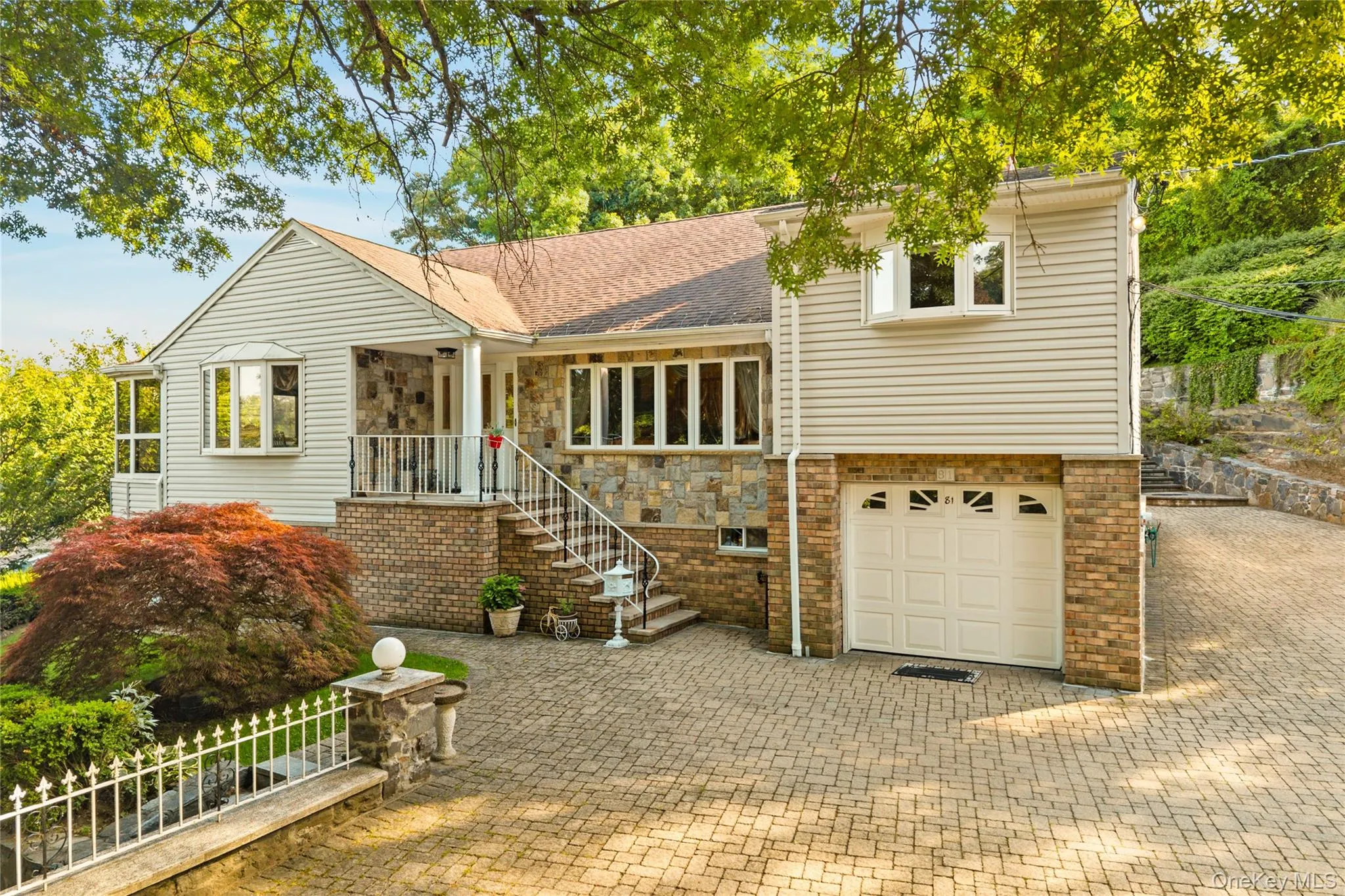 81 Avondale Road, Yonkers, NY, 4 Bedrooms Bedrooms, 11 Rooms Rooms,3 BathroomsBathrooms,Residential,For Rent,Avondale,0,1024756 81 Avondale Road, Yonkers, NY, 4 Bedrooms Bedrooms, 11 Rooms Rooms,3 BathroomsBathrooms,Residential,For Rent,Avondale,0,1024756
