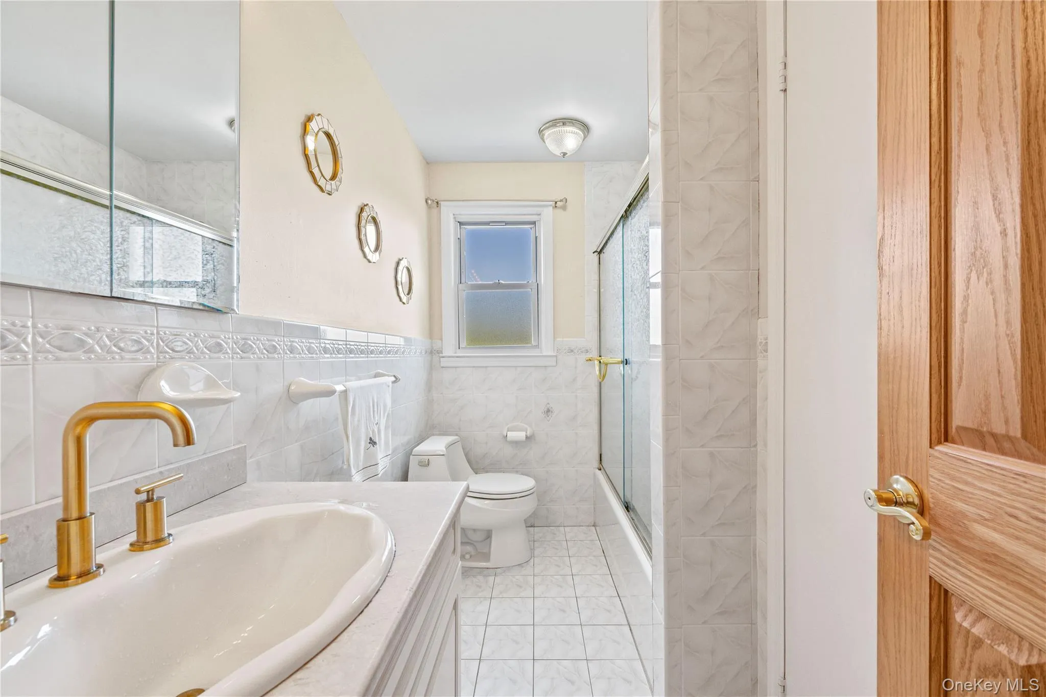 81 Avondale Road, Yonkers, NY, 4 Bedrooms Bedrooms, 11 Rooms Rooms,3 BathroomsBathrooms,Residential,For Rent,Avondale,0,1024756 81 Avondale Road, Yonkers, NY, 4 Bedrooms Bedrooms, 11 Rooms Rooms,3 BathroomsBathrooms,Residential,For Rent,Avondale,0,1024756