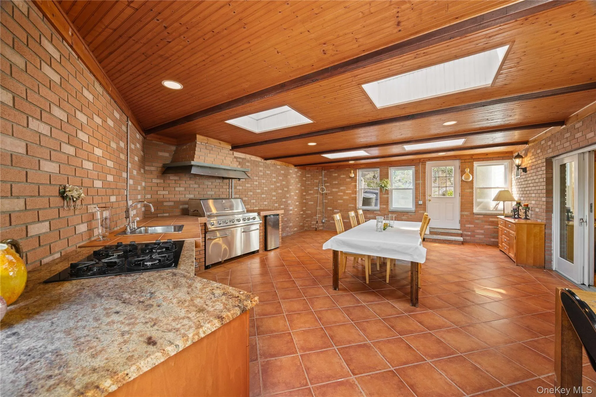 81 Avondale Road, Yonkers, NY, 4 Bedrooms Bedrooms, 11 Rooms Rooms,3 BathroomsBathrooms,Residential,For Rent,Avondale,0,1024756 81 Avondale Road, Yonkers, NY, 4 Bedrooms Bedrooms, 11 Rooms Rooms,3 BathroomsBathrooms,Residential,For Rent,Avondale,0,1024756