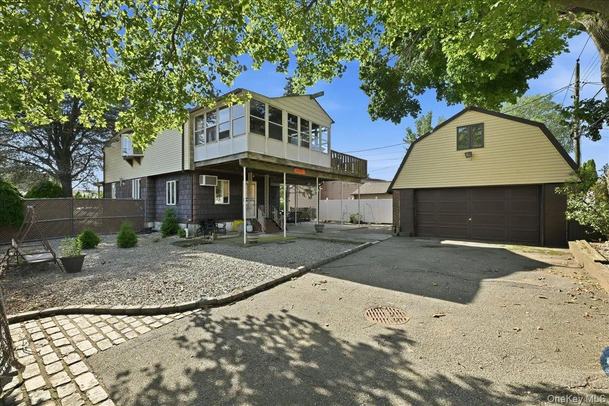 62 Linden Boulevard, Oyster Bay, NY, 4 Bedrooms Bedrooms, 10 Rooms Rooms,3 BathroomsBathrooms,Residential,For Rent,Linden,0,1024759 62 Linden Boulevard, Oyster Bay, NY, 4 Bedrooms Bedrooms, 10 Rooms Rooms,3 BathroomsBathrooms,Residential,For Rent,Linden,0,1024759