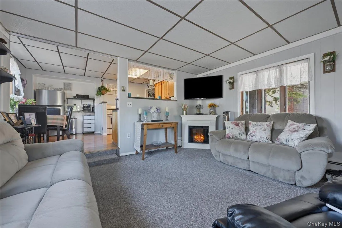 62 Linden Boulevard, Oyster Bay, NY, 4 Bedrooms Bedrooms, 10 Rooms Rooms,3 BathroomsBathrooms,Residential,For Rent,Linden,0,1024759 62 Linden Boulevard, Oyster Bay, NY, 4 Bedrooms Bedrooms, 10 Rooms Rooms,3 BathroomsBathrooms,Residential,For Rent,Linden,0,1024759
