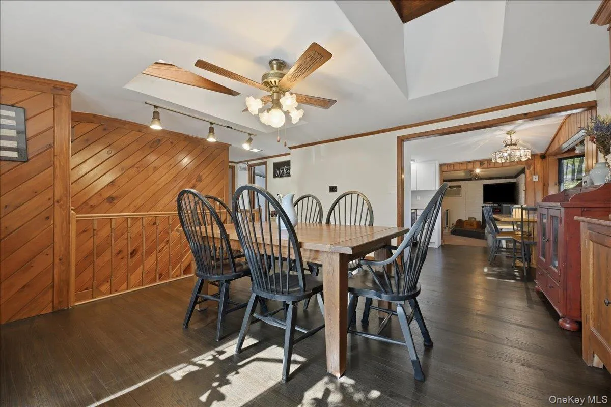 62 Linden Boulevard, Oyster Bay, NY, 4 Bedrooms Bedrooms, 10 Rooms Rooms,3 BathroomsBathrooms,Residential,For Rent,Linden,0,1024759 62 Linden Boulevard, Oyster Bay, NY, 4 Bedrooms Bedrooms, 10 Rooms Rooms,3 BathroomsBathrooms,Residential,For Rent,Linden,0,1024759