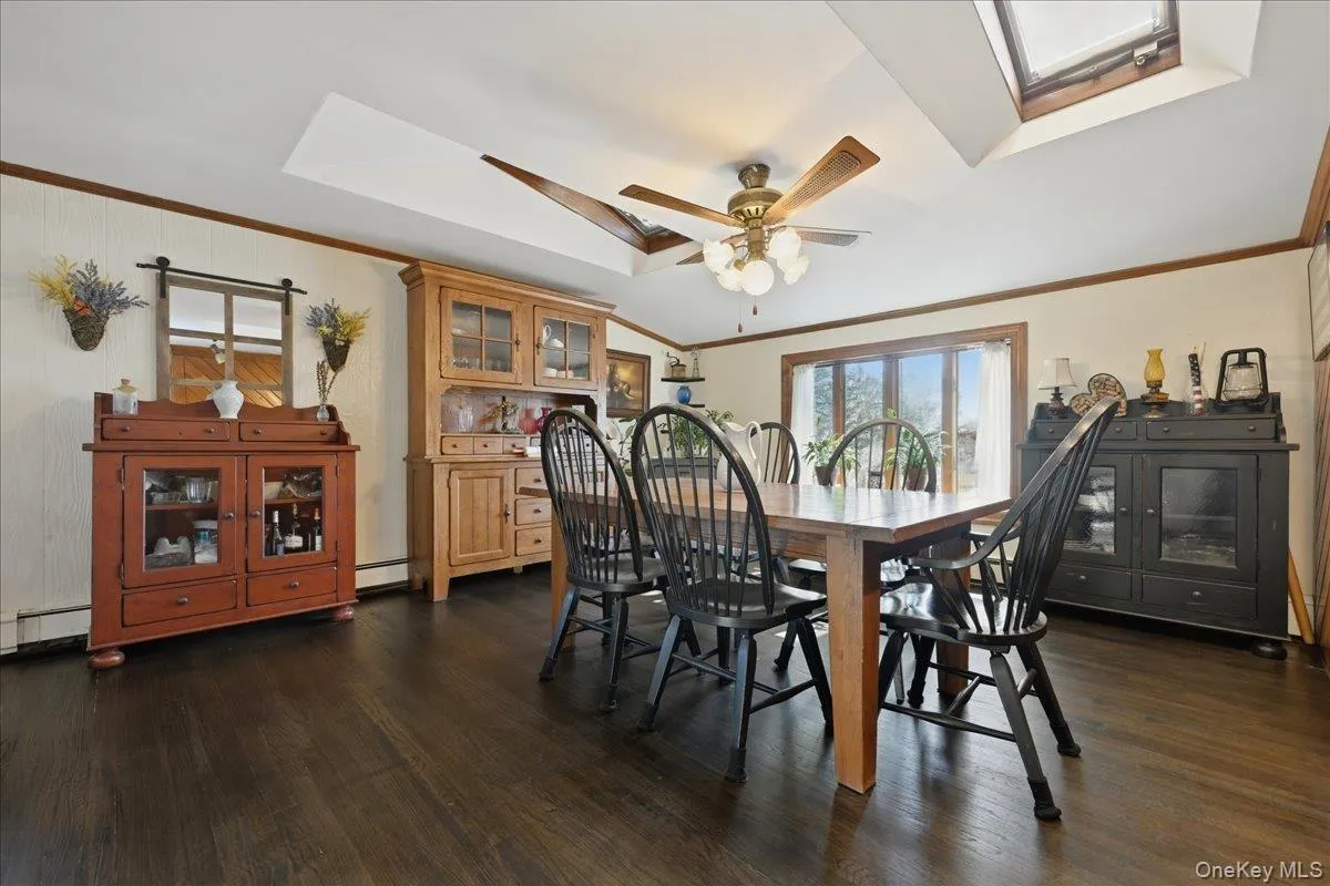 62 Linden Boulevard, Oyster Bay, NY, 4 Bedrooms Bedrooms, 10 Rooms Rooms,3 BathroomsBathrooms,Residential,For Rent,Linden,0,1024759 62 Linden Boulevard, Oyster Bay, NY, 4 Bedrooms Bedrooms, 10 Rooms Rooms,3 BathroomsBathrooms,Residential,For Rent,Linden,0,1024759