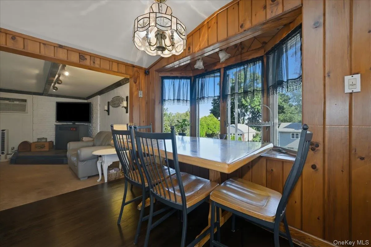 62 Linden Boulevard, Oyster Bay, NY, 4 Bedrooms Bedrooms, 10 Rooms Rooms,3 BathroomsBathrooms,Residential,For Rent,Linden,0,1024759 62 Linden Boulevard, Oyster Bay, NY, 4 Bedrooms Bedrooms, 10 Rooms Rooms,3 BathroomsBathrooms,Residential,For Rent,Linden,0,1024759
