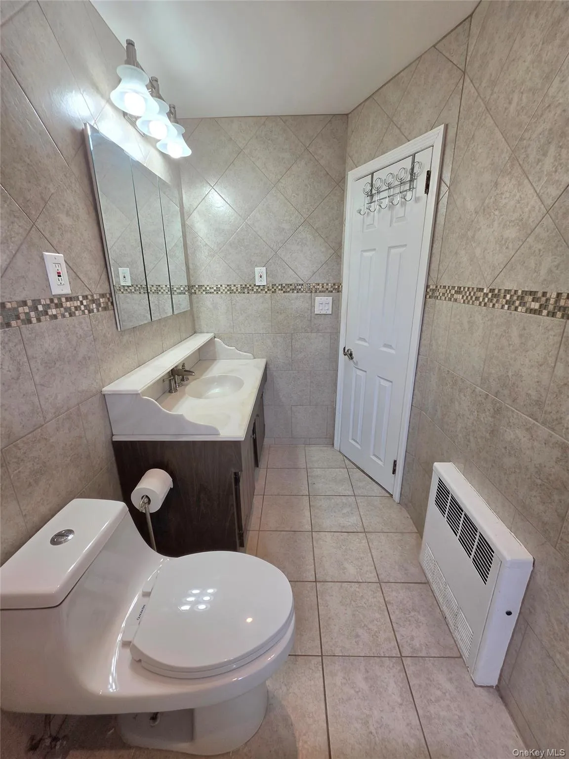95-14 159th Avenue, New York, NY, 5 Bedrooms Bedrooms, 14 Rooms Rooms,3 BathroomsBathrooms,Residential,For Rent,159th,0,1024763 95-14 159th Avenue, New York, NY, 5 Bedrooms Bedrooms, 14 Rooms Rooms,3 BathroomsBathrooms,Residential,For Rent,159th,0,1024763