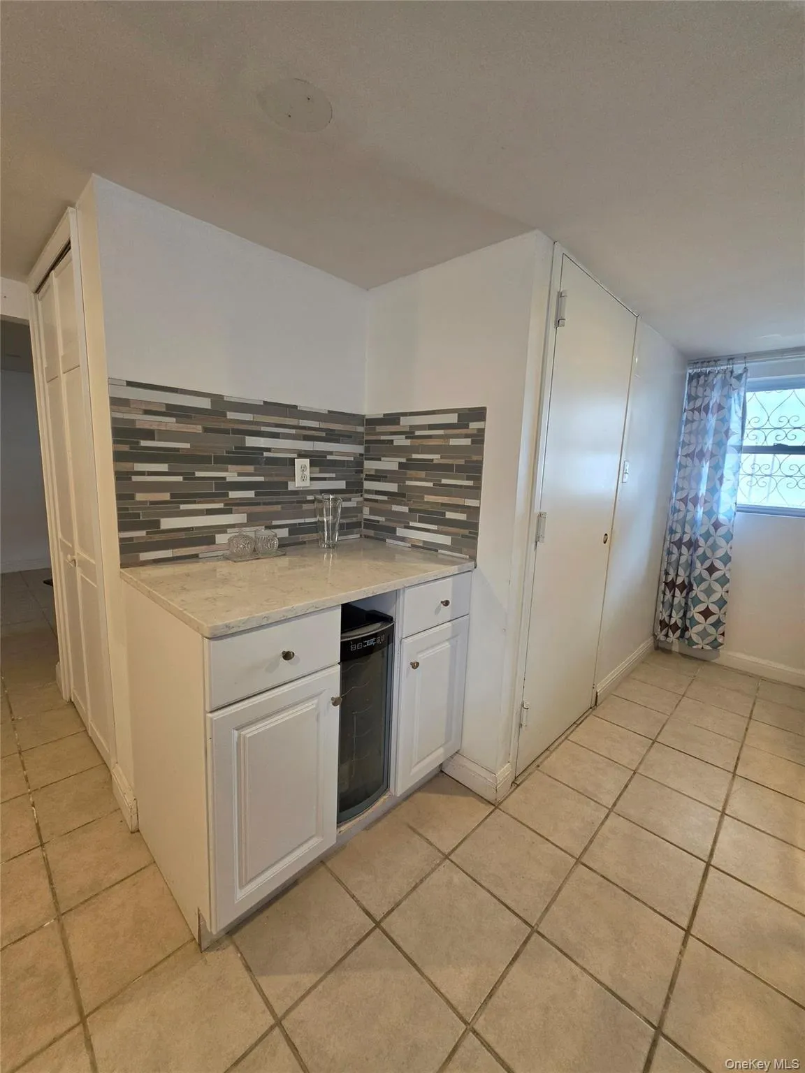 95-14 159th Avenue, New York, NY, 5 Bedrooms Bedrooms, 14 Rooms Rooms,3 BathroomsBathrooms,Residential,For Rent,159th,0,1024763 95-14 159th Avenue, New York, NY, 5 Bedrooms Bedrooms, 14 Rooms Rooms,3 BathroomsBathrooms,Residential,For Rent,159th,0,1024763