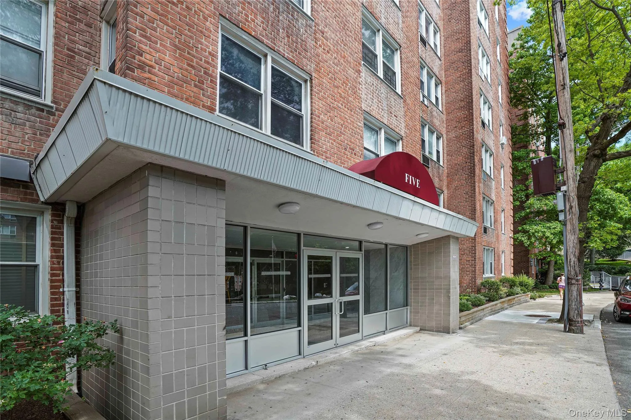 5 Sadore Ln, Yonkers, NY, 2 Bedrooms Bedrooms, 6 Rooms Rooms,1 BathroomBathrooms,Residential,For Rent,Sadore Ln,0,1024765 5 Sadore Ln, Yonkers, NY, 2 Bedrooms Bedrooms, 6 Rooms Rooms,1 BathroomBathrooms,Residential,For Rent,Sadore Ln,0,1024765