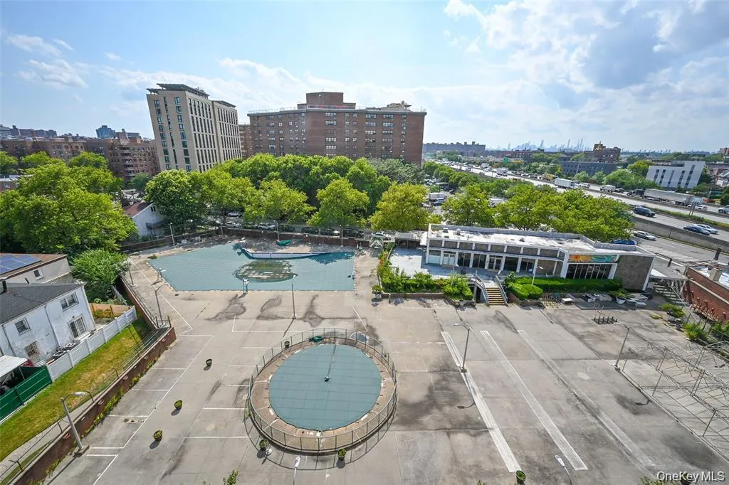 61-20 Grand Central Parkway, New York, NY, 3 Bedrooms Bedrooms, 6 Rooms Rooms,2 BathroomsBathrooms,Residential Lease,For Rent,Grand Central,0,1024768 61-20 Grand Central Parkway, New York, NY, 3 Bedrooms Bedrooms, 6 Rooms Rooms,2 BathroomsBathrooms,Residential Lease,For Rent,Grand Central,0,1024768
