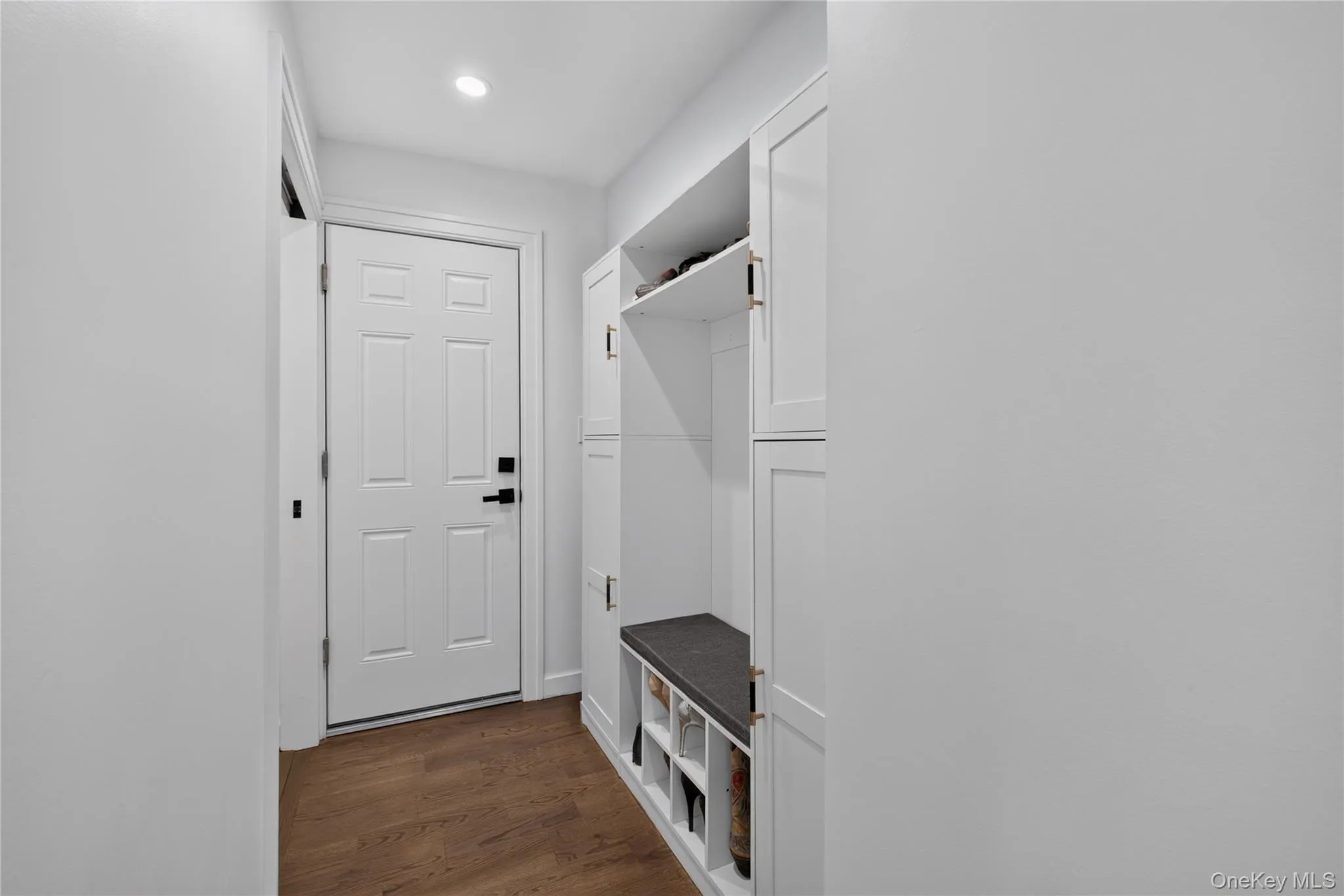 293 Bellmore Road, Hempstead, NY, 6 Bedrooms Bedrooms, 10 Rooms Rooms,4 BathroomsBathrooms,Residential,For Rent,Bellmore,0,1024769 293 Bellmore Road, Hempstead, NY, 6 Bedrooms Bedrooms, 10 Rooms Rooms,4 BathroomsBathrooms,Residential,For Rent,Bellmore,0,1024769