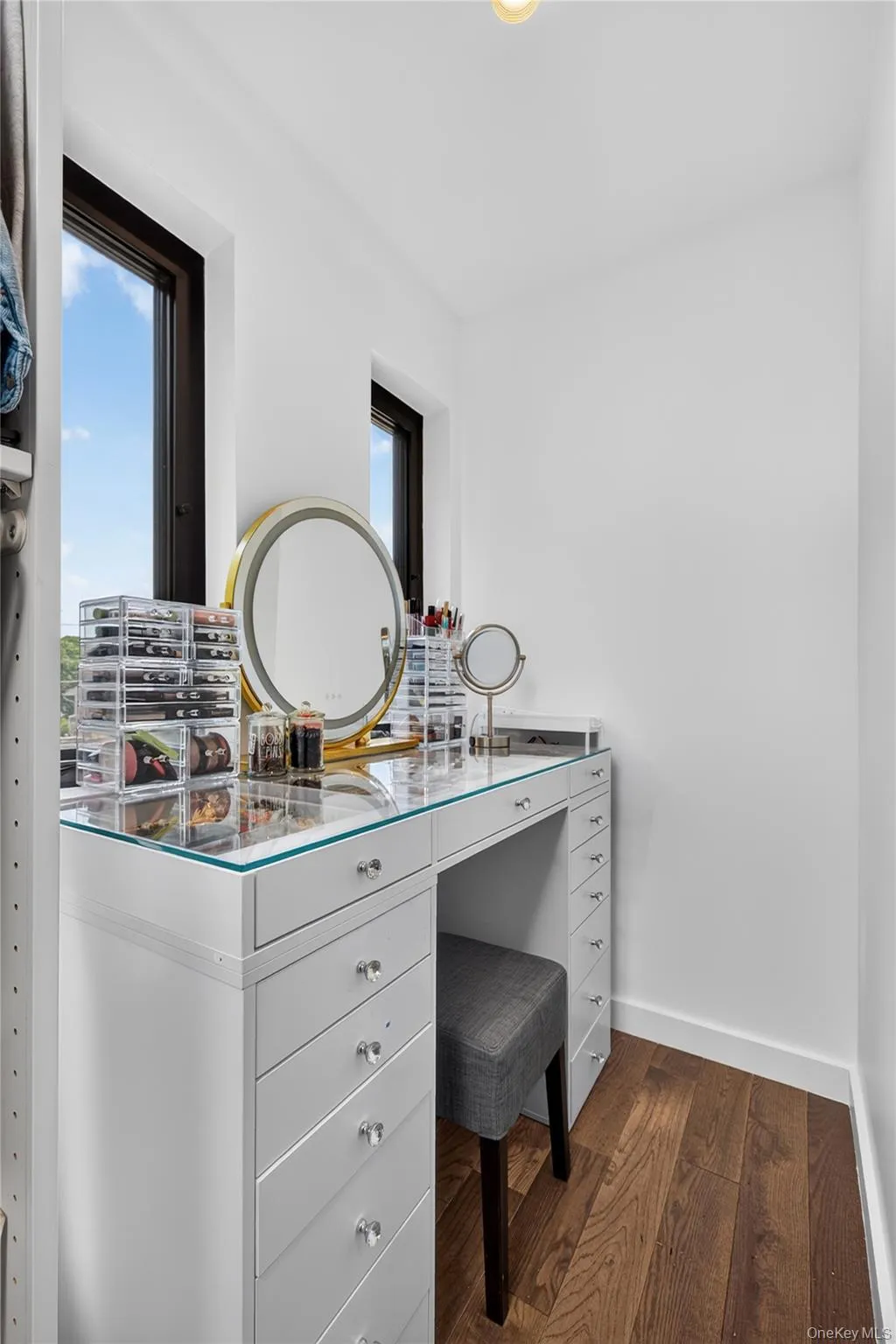 293 Bellmore Road, Hempstead, NY, 6 Bedrooms Bedrooms, 10 Rooms Rooms,4 BathroomsBathrooms,Residential,For Rent,Bellmore,0,1024769 293 Bellmore Road, Hempstead, NY, 6 Bedrooms Bedrooms, 10 Rooms Rooms,4 BathroomsBathrooms,Residential,For Rent,Bellmore,0,1024769