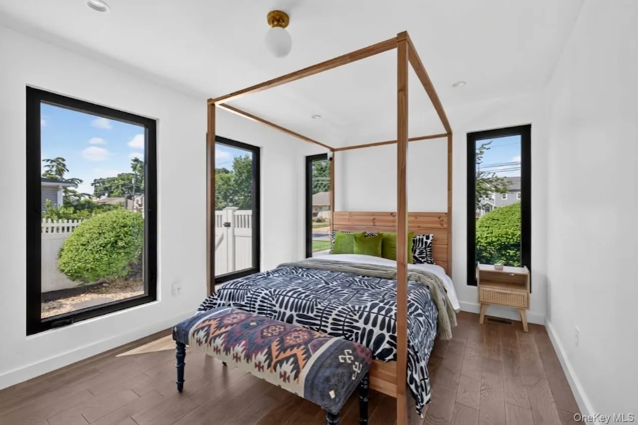 293 Bellmore Road, Hempstead, NY, 6 Bedrooms Bedrooms, 10 Rooms Rooms,4 BathroomsBathrooms,Residential,For Rent,Bellmore,0,1024769 293 Bellmore Road, Hempstead, NY, 6 Bedrooms Bedrooms, 10 Rooms Rooms,4 BathroomsBathrooms,Residential,For Rent,Bellmore,0,1024769