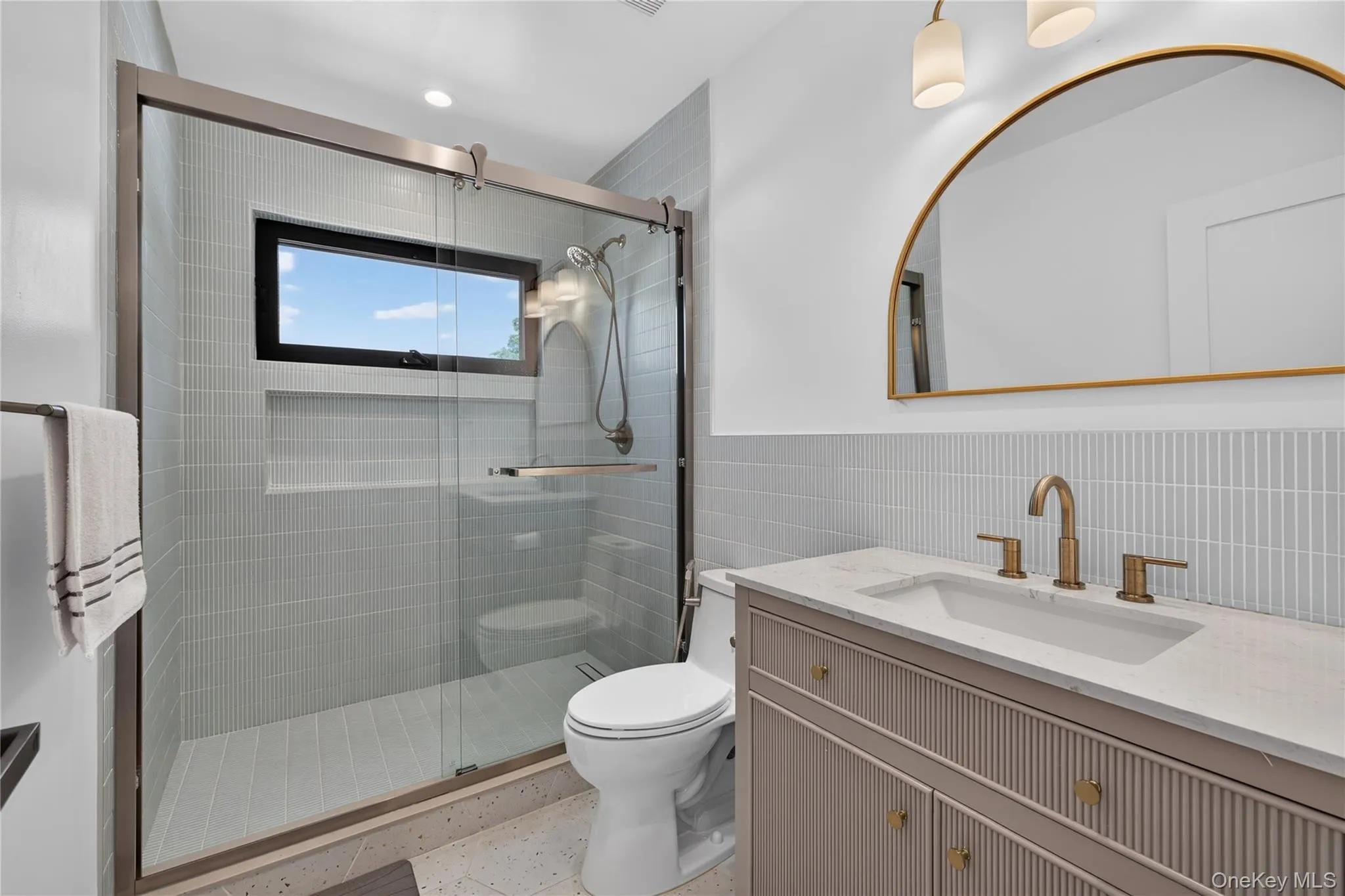 293 Bellmore Road, Hempstead, NY, 6 Bedrooms Bedrooms, 10 Rooms Rooms,4 BathroomsBathrooms,Residential,For Rent,Bellmore,0,1024769 293 Bellmore Road, Hempstead, NY, 6 Bedrooms Bedrooms, 10 Rooms Rooms,4 BathroomsBathrooms,Residential,For Rent,Bellmore,0,1024769