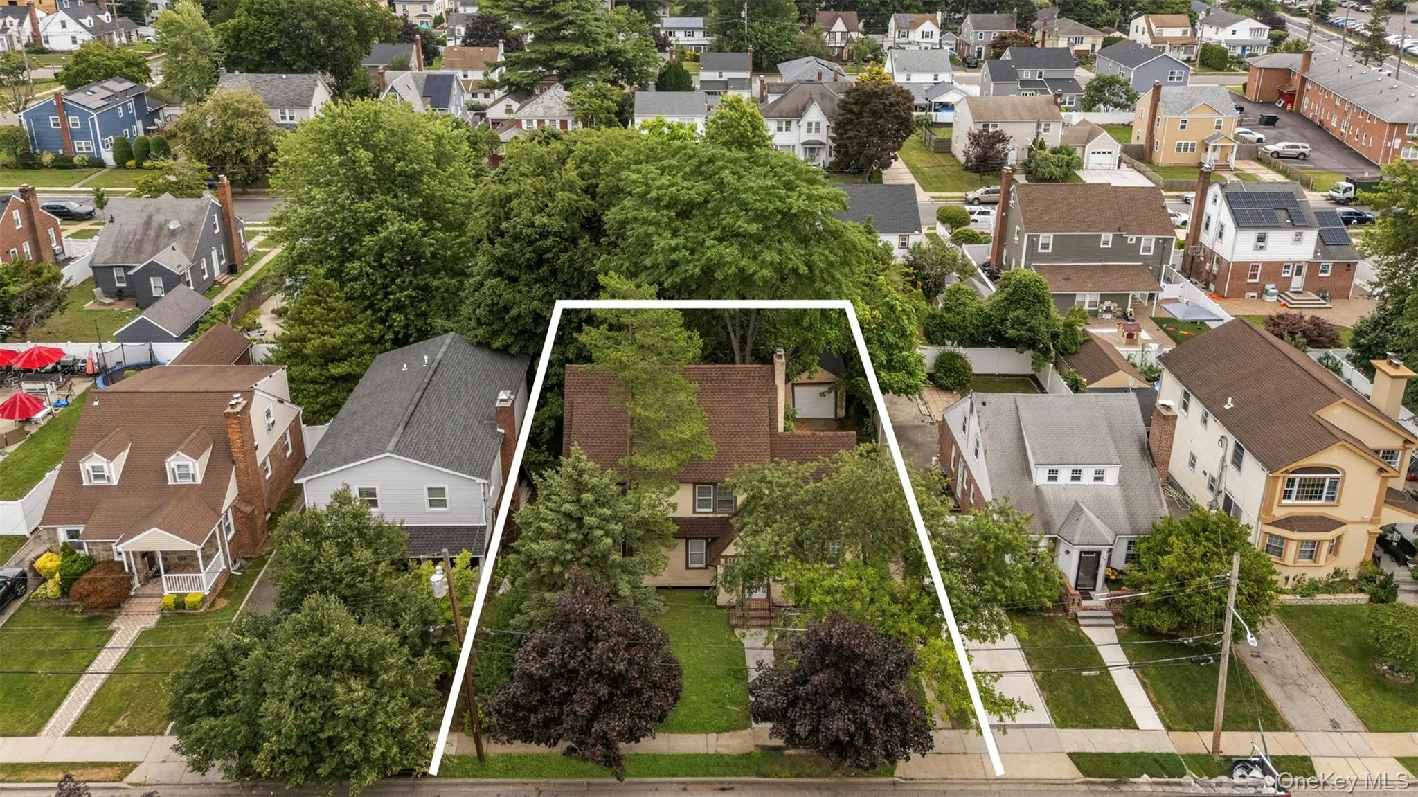 116 Meadowbrook Road, Hempstead, NY, 5 Bedrooms Bedrooms, 8 Rooms Rooms,4 BathroomsBathrooms,Residential,For Rent,Meadowbrook,0,1024772 116 Meadowbrook Road, Hempstead, NY, 5 Bedrooms Bedrooms, 8 Rooms Rooms,4 BathroomsBathrooms,Residential,For Rent,Meadowbrook,0,1024772