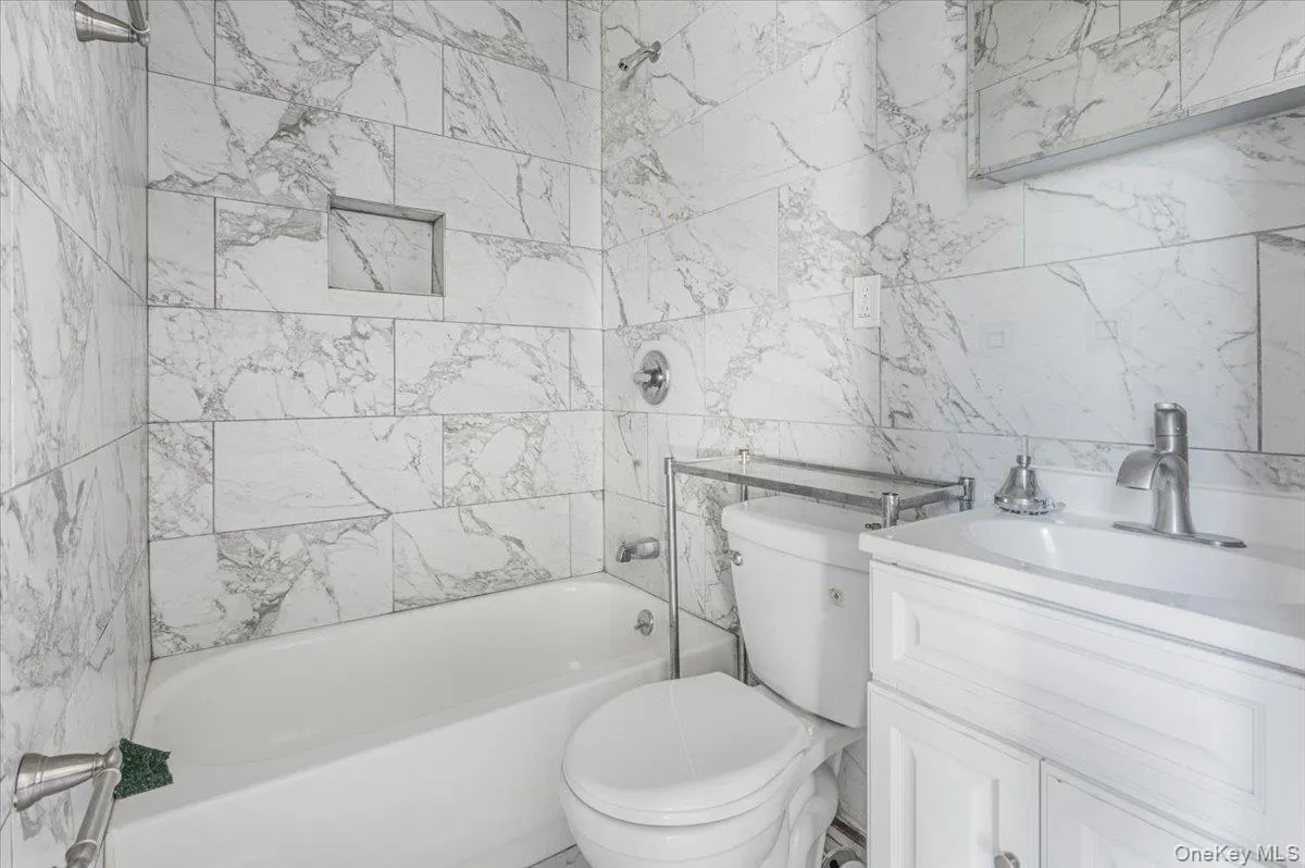 13-23A McBride Street, New York, NY, 3 Bedrooms Bedrooms, 6 Rooms Rooms,2 BathroomsBathrooms,Residential Lease,For Rent,McBride Street,0,1024773 13-23A McBride Street, New York, NY, 3 Bedrooms Bedrooms, 6 Rooms Rooms,2 BathroomsBathrooms,Residential Lease,For Rent,McBride Street,0,1024773