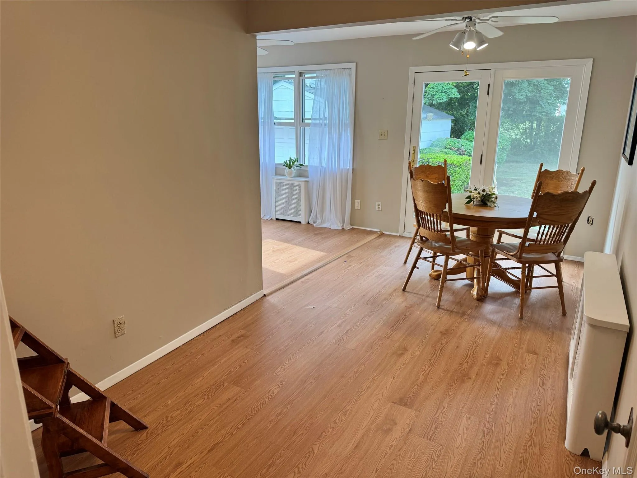 41 Mohawk Drive, Babylon, NY, 3 Bedrooms Bedrooms, 8 Rooms Rooms,2 BathroomsBathrooms,Residential,For Rent,Mohawk,0,1024775 41 Mohawk Drive, Babylon, NY, 3 Bedrooms Bedrooms, 8 Rooms Rooms,2 BathroomsBathrooms,Residential,For Rent,Mohawk,0,1024775