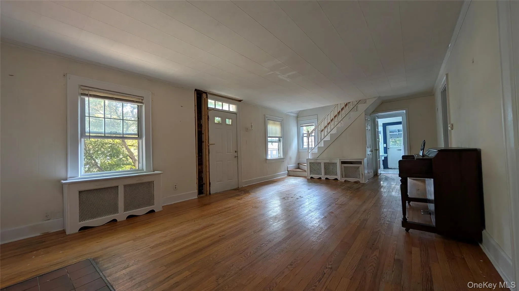 222 Gidney Avenue, Newburgh (city), NY, 3 Bedrooms Bedrooms, 6 Rooms Rooms,1 BathroomBathrooms,Residential,For Rent,Gidney,0,1024780 222 Gidney Avenue, Newburgh (city), NY, 3 Bedrooms Bedrooms, 6 Rooms Rooms,1 BathroomBathrooms,Residential,For Rent,Gidney,0,1024780