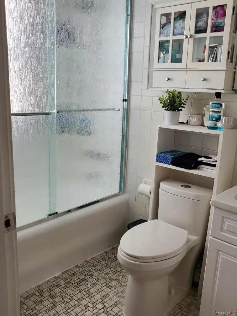 53 1st Street, New Rochelle, NY, 1 Bedroom Bedrooms, 4 Rooms Rooms,1 BathroomBathrooms,Residential Lease,For Rent,1st,0,1024781 53 1st Street, New Rochelle, NY, 1 Bedroom Bedrooms, 4 Rooms Rooms,1 BathroomBathrooms,Residential Lease,For Rent,1st,0,1024781