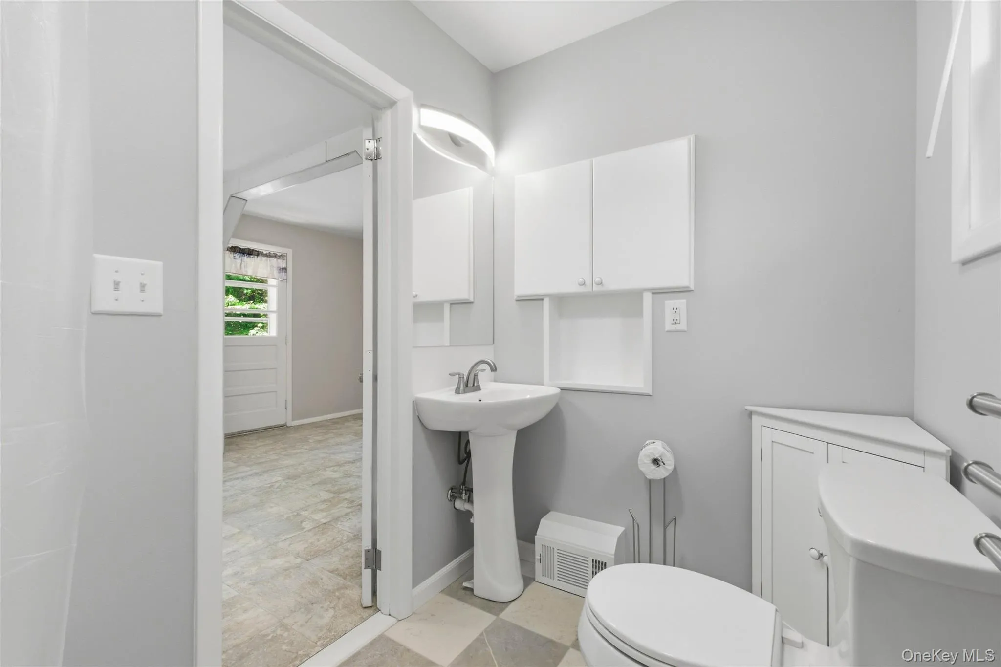 Fully Renovated Full Bathroom with combined Tub and Shower. Fully Renovated Full Bathroom with combined Tub and Shower.
