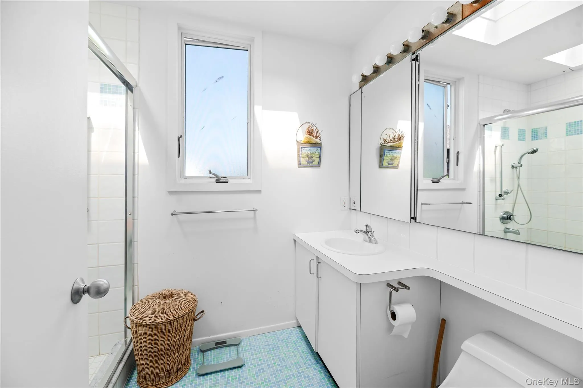 59 Gale Avenue, Islip, NY, 3 Bedrooms Bedrooms, 6 Rooms Rooms,2 BathroomsBathrooms,Residential,For Rent,Gale,0,1024784 59 Gale Avenue, Islip, NY, 3 Bedrooms Bedrooms, 6 Rooms Rooms,2 BathroomsBathrooms,Residential,For Rent,Gale,0,1024784