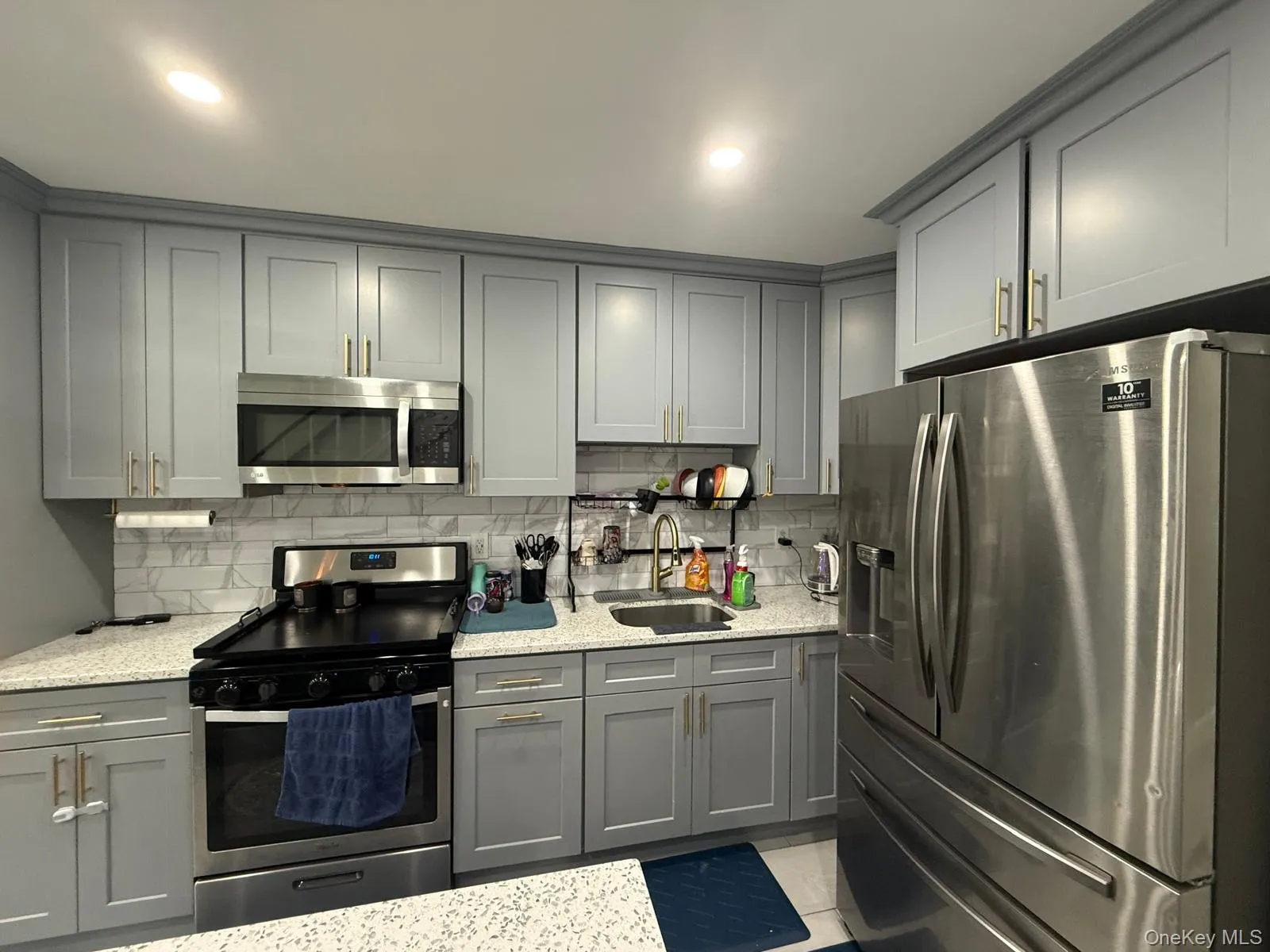 13117 135th Place, New York, NY, 3 Bedrooms Bedrooms, 7 Rooms Rooms,3 BathroomsBathrooms,Residential,For Rent,135th,0,1024787 13117 135th Place, New York, NY, 3 Bedrooms Bedrooms, 7 Rooms Rooms,3 BathroomsBathrooms,Residential,For Rent,135th,0,1024787