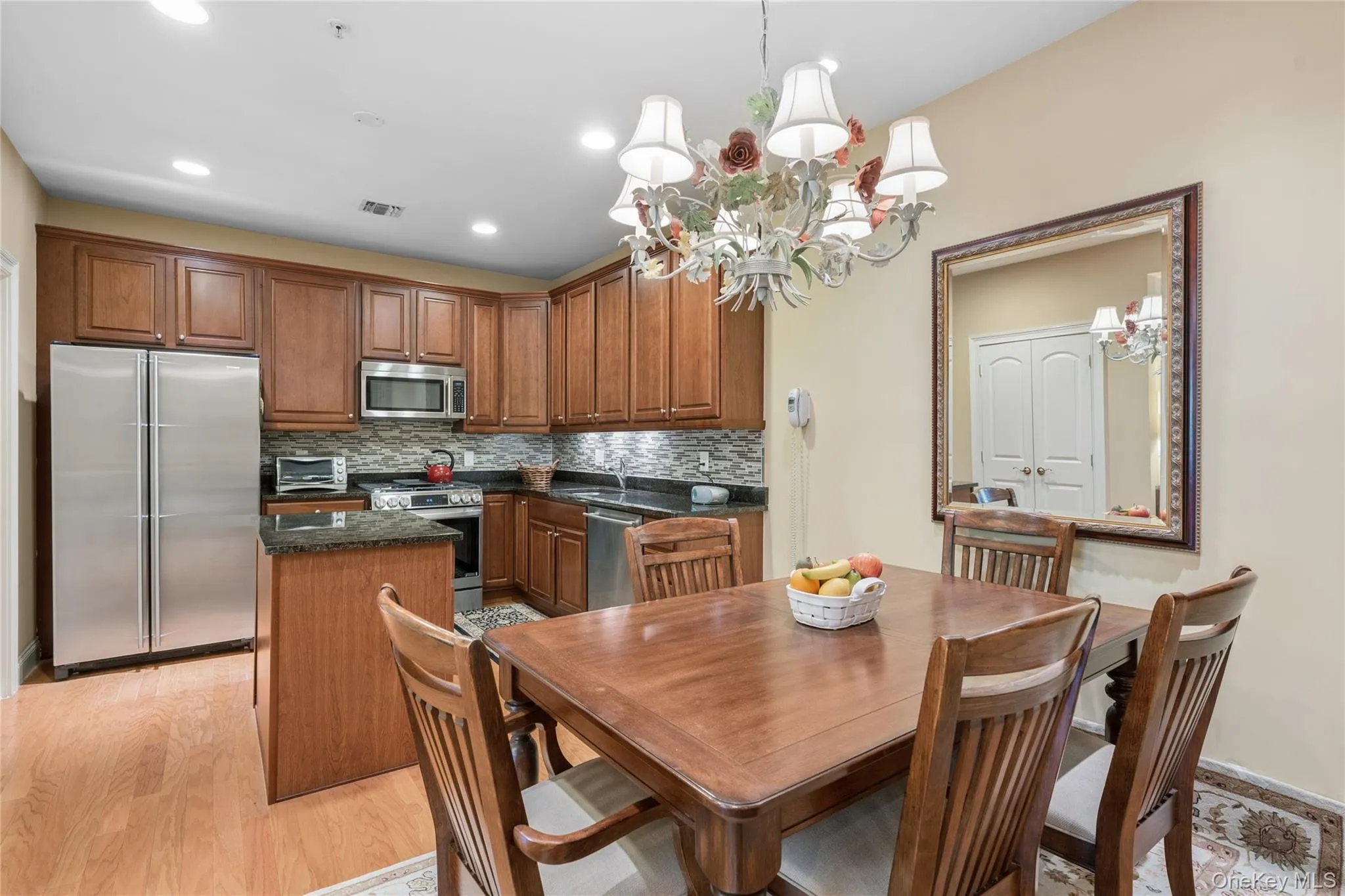 348 Trotting Lane, Hempstead, NY, 2 Bedrooms Bedrooms, 5 Rooms Rooms,2 BathroomsBathrooms,Residential,For Rent,Trotting,0,1024788 348 Trotting Lane, Hempstead, NY, 2 Bedrooms Bedrooms, 5 Rooms Rooms,2 BathroomsBathrooms,Residential,For Rent,Trotting,0,1024788