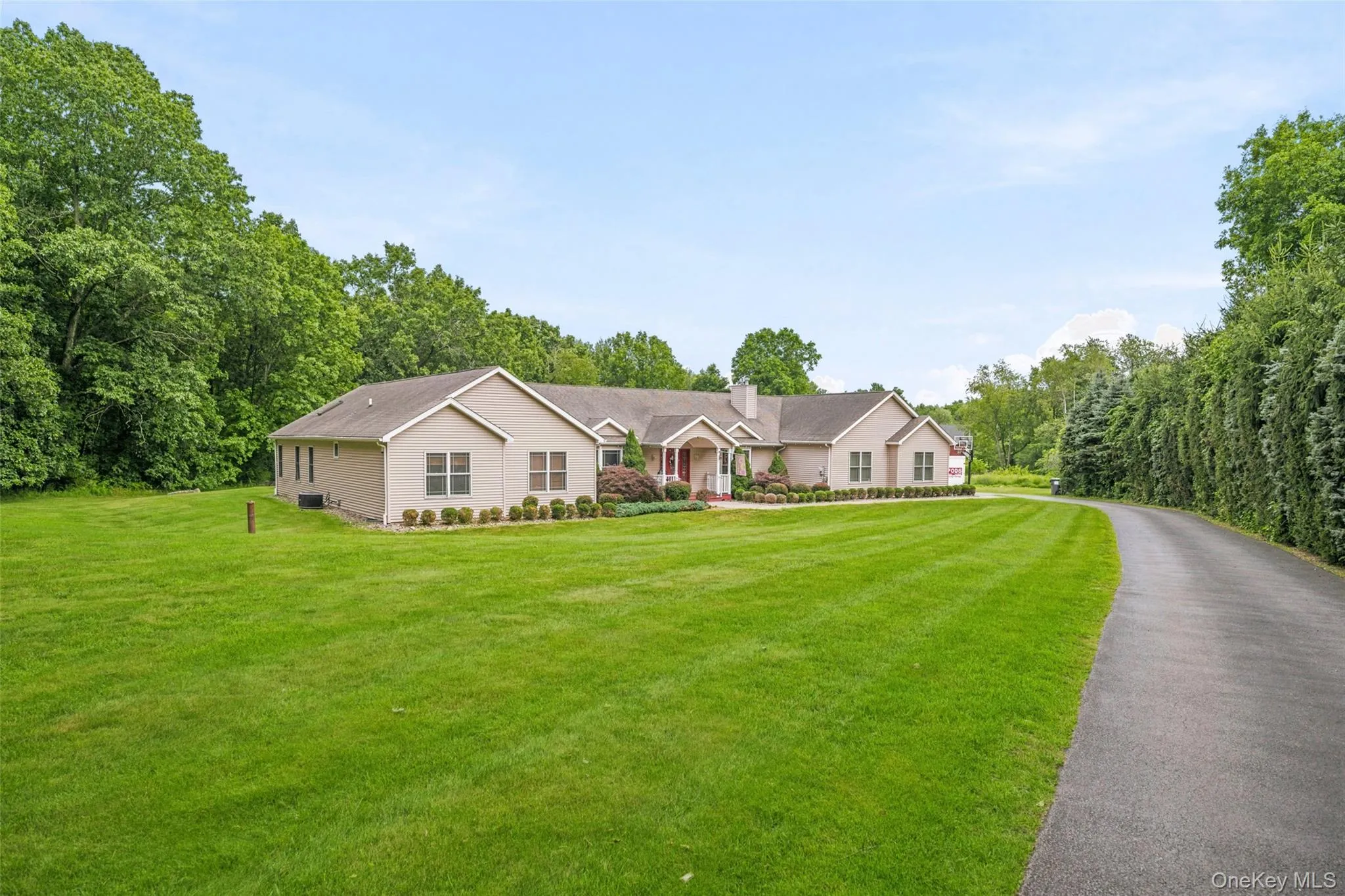 84 Pin Oak Drive, New Windsor, NY, 4 Bedrooms Bedrooms, 11 Rooms Rooms,3 BathroomsBathrooms,Residential,For Rent,Pin Oak,0,1024794 84 Pin Oak Drive, New Windsor, NY, 4 Bedrooms Bedrooms, 11 Rooms Rooms,3 BathroomsBathrooms,Residential,For Rent,Pin Oak,0,1024794