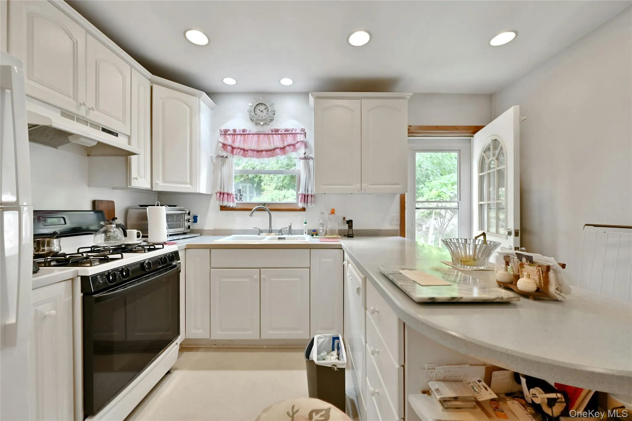 130 Hudson Avenue, Haverstraw, NY, 3 Bedrooms Bedrooms, 7 Rooms Rooms,1 BathroomBathrooms,Residential,For Rent,Hudson,0,1024795 130 Hudson Avenue, Haverstraw, NY, 3 Bedrooms Bedrooms, 7 Rooms Rooms,1 BathroomBathrooms,Residential,For Rent,Hudson,0,1024795