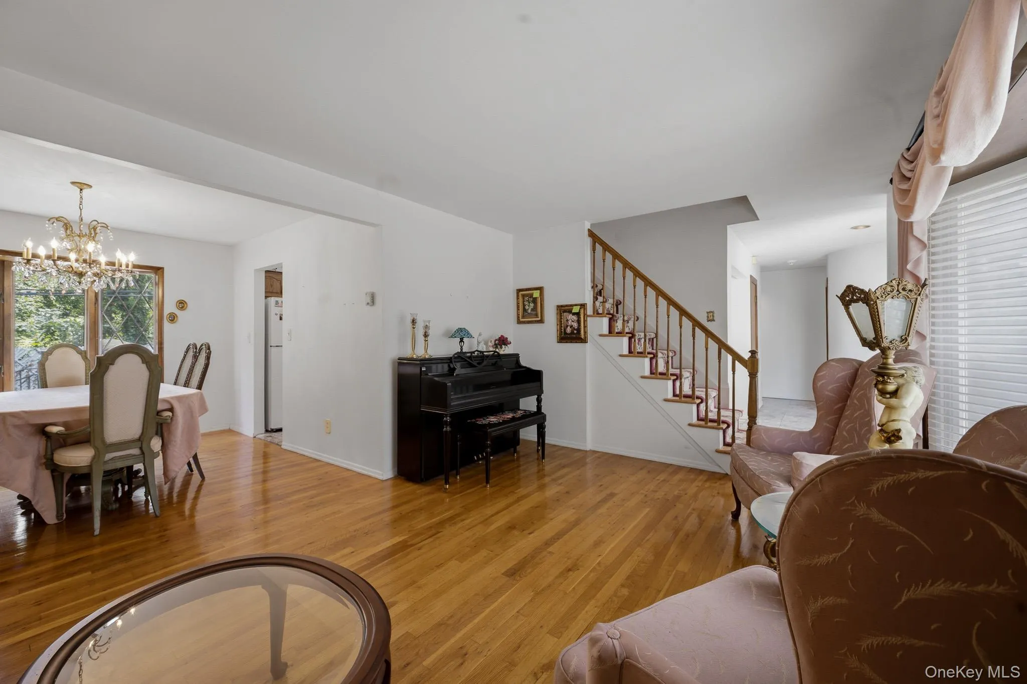 10 Arcadia Drive, Huntington, NY, 4 Bedrooms Bedrooms, 8 Rooms Rooms,2 BathroomsBathrooms,Residential,For Rent,Arcadia,0,1024796 10 Arcadia Drive, Huntington, NY, 4 Bedrooms Bedrooms, 8 Rooms Rooms,2 BathroomsBathrooms,Residential,For Rent,Arcadia,0,1024796