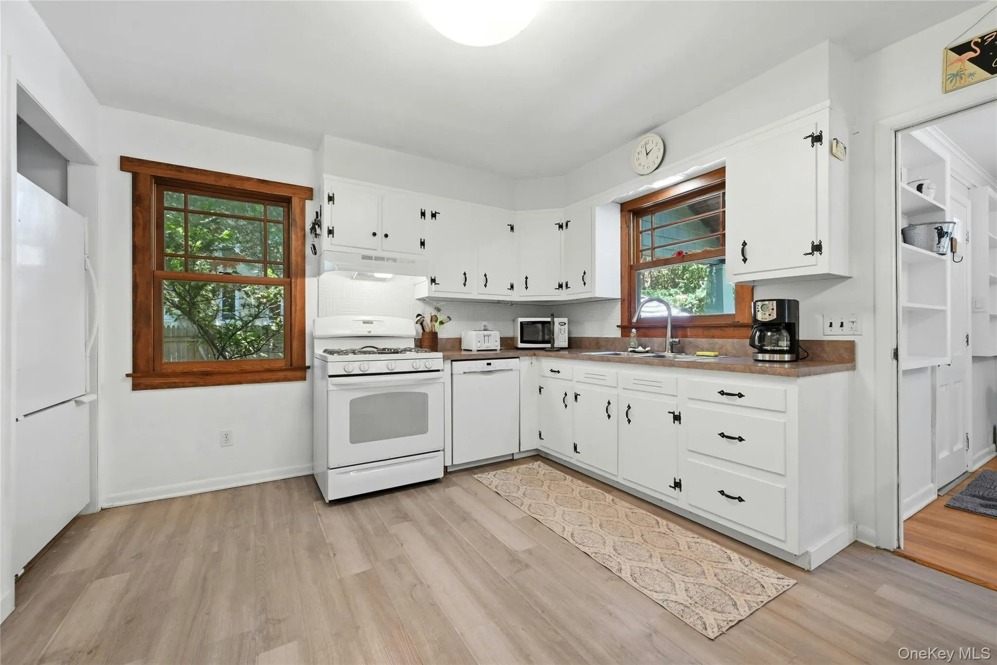 425 Maple Lane, Southold, NY, 4 Bedrooms Bedrooms, 8 Rooms Rooms,3 BathroomsBathrooms,Residential,For Rent,Maple,0,1024798 425 Maple Lane, Southold, NY, 4 Bedrooms Bedrooms, 8 Rooms Rooms,3 BathroomsBathrooms,Residential,For Rent,Maple,0,1024798