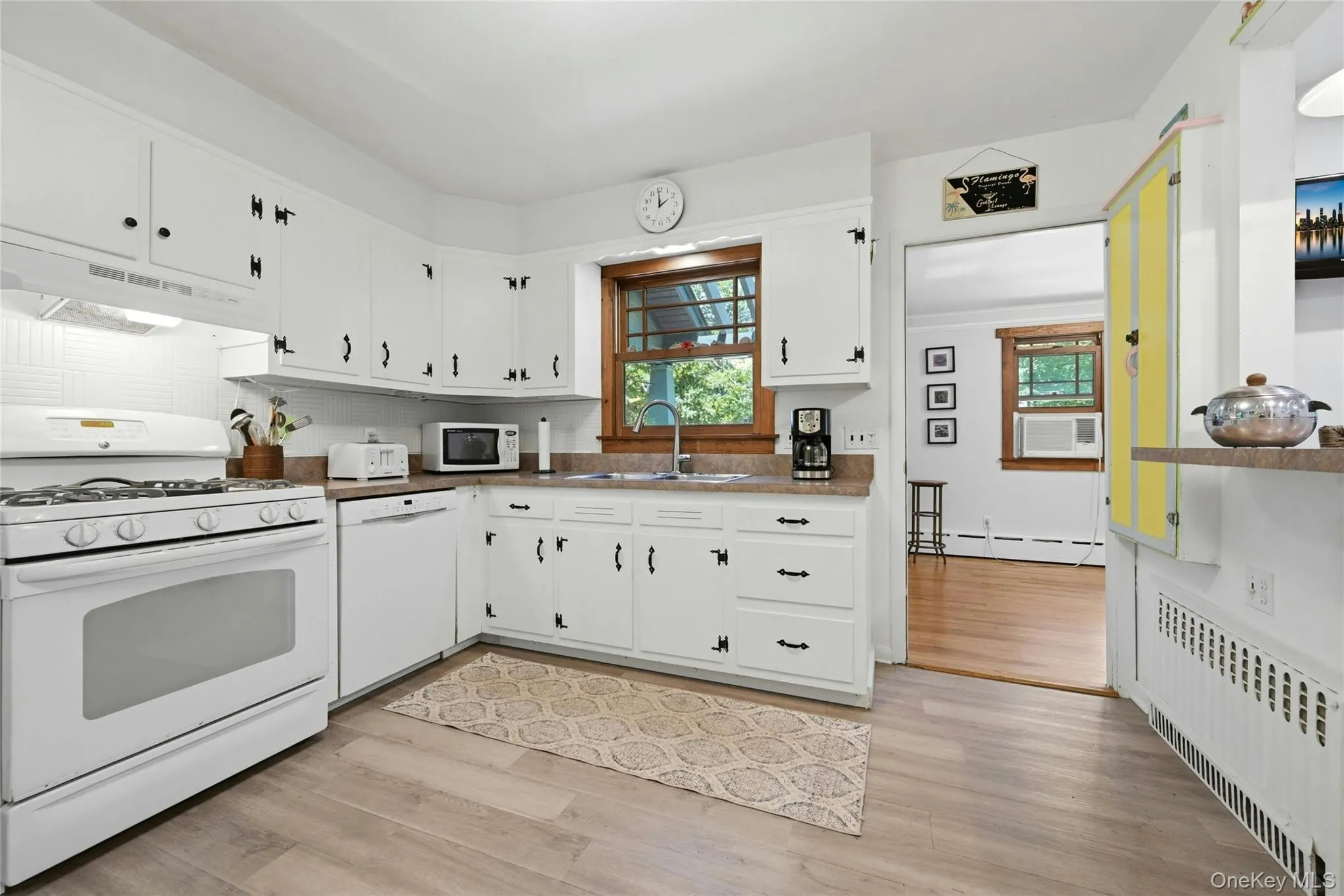 425 Maple Lane, Southold, NY, 4 Bedrooms Bedrooms, 8 Rooms Rooms,3 BathroomsBathrooms,Residential,For Rent,Maple,0,1024798 425 Maple Lane, Southold, NY, 4 Bedrooms Bedrooms, 8 Rooms Rooms,3 BathroomsBathrooms,Residential,For Rent,Maple,0,1024798