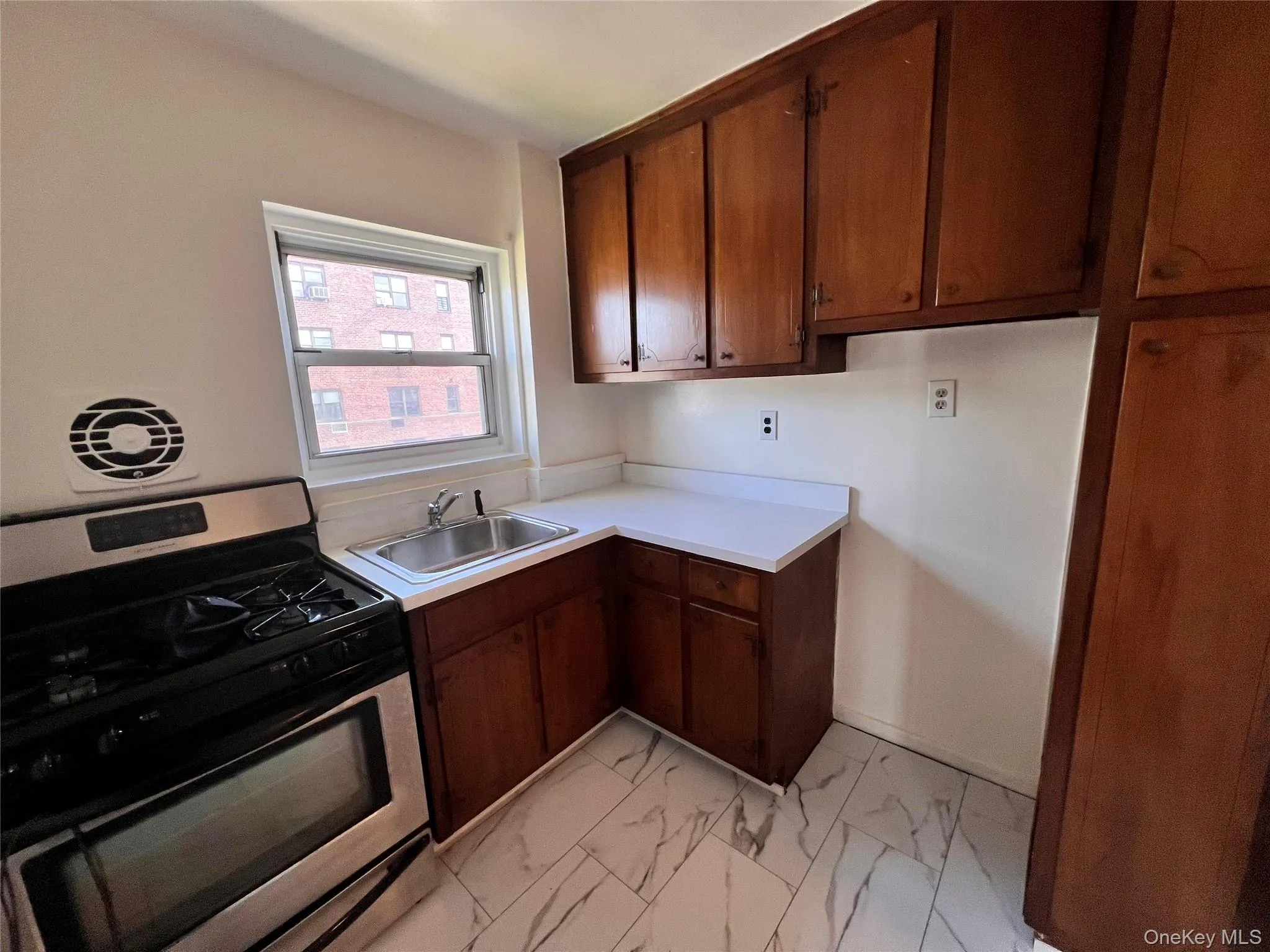 189 Drake Avenue, New Rochelle, NY, 1 Bedroom Bedrooms, 4 Rooms Rooms,1 BathroomBathrooms,Residential,For Rent,Drake,0,1024801 189 Drake Avenue, New Rochelle, NY, 1 Bedroom Bedrooms, 4 Rooms Rooms,1 BathroomBathrooms,Residential,For Rent,Drake,0,1024801