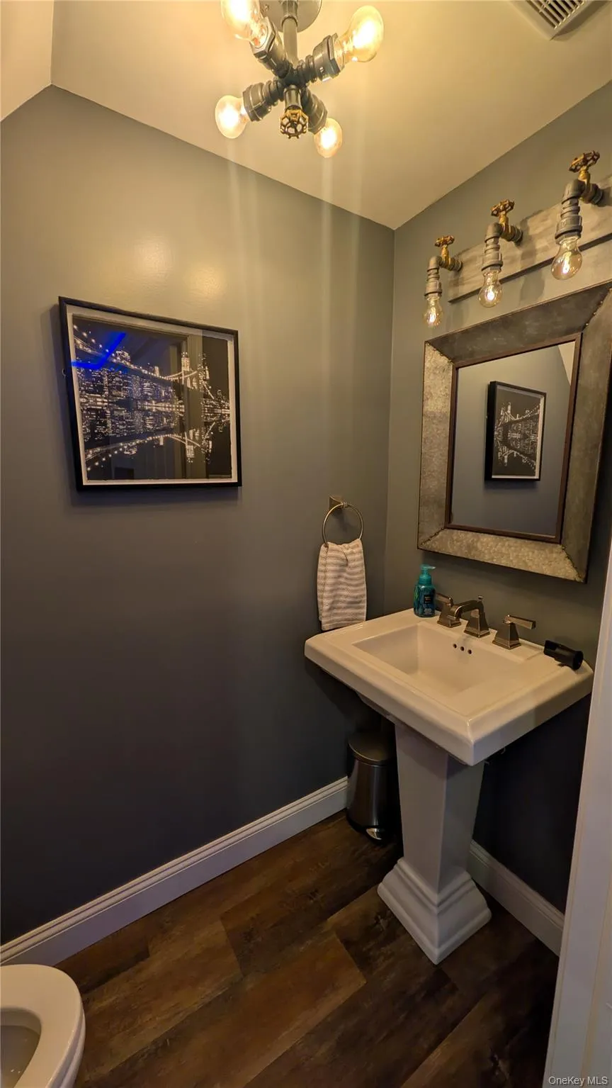 4 Harris Court, Smithtown, NY, 5 Bedrooms Bedrooms, 9 Rooms Rooms,2 BathroomsBathrooms,Residential,For Rent,Harris,0,1024810 4 Harris Court, Smithtown, NY, 5 Bedrooms Bedrooms, 9 Rooms Rooms,2 BathroomsBathrooms,Residential,For Rent,Harris,0,1024810