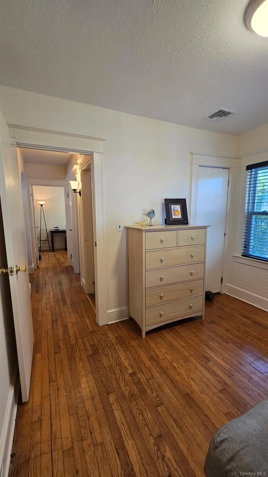 61 Highland Avenue, Brookhaven, NY, 3 Bedrooms Bedrooms, 6 Rooms Rooms,2 BathroomsBathrooms,Residential,For Rent,Highland,0,1024811 61 Highland Avenue, Brookhaven, NY, 3 Bedrooms Bedrooms, 6 Rooms Rooms,2 BathroomsBathrooms,Residential,For Rent,Highland,0,1024811