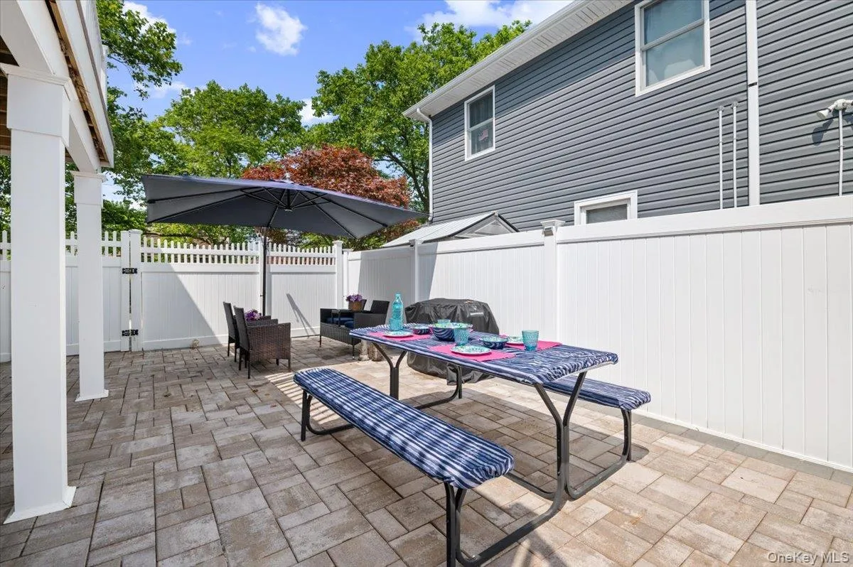330 Granada Parkway, Babylon, NY, 4 Bedrooms Bedrooms, 9 Rooms Rooms,2 BathroomsBathrooms,Residential,For Rent,Granada,0,1024812 330 Granada Parkway, Babylon, NY, 4 Bedrooms Bedrooms, 9 Rooms Rooms,2 BathroomsBathrooms,Residential,For Rent,Granada,0,1024812