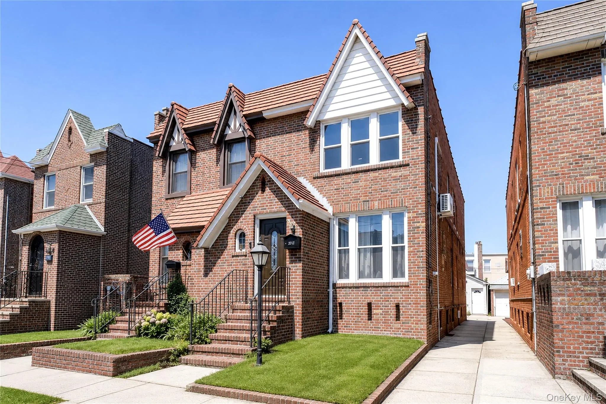 2027 35th Street, New York, NY, 3 Bedrooms Bedrooms, 5 Rooms Rooms,3 BathroomsBathrooms,Residential,For Rent,35th,0,1024814 2027 35th Street, New York, NY, 3 Bedrooms Bedrooms, 5 Rooms Rooms,3 BathroomsBathrooms,Residential,For Rent,35th,0,1024814